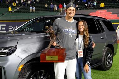 Dodgers: Corey Seager Calls World Series MVP Tahoe the Perfect Wedding Gift