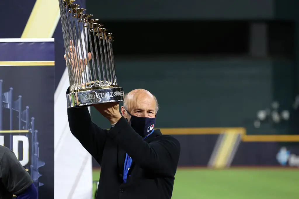 Dodgers accept 2020 WS trophy, 10/27/2020