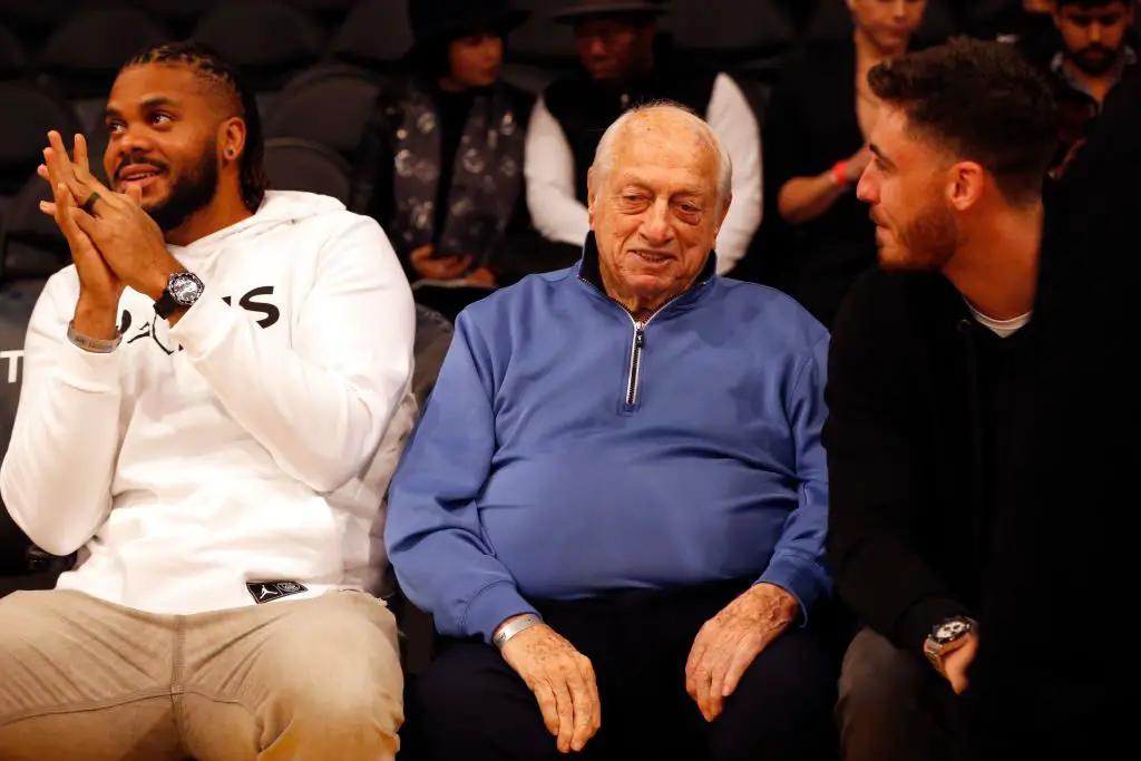 Dodgers: Los Angeles Lakers Hold a Moment of Silence for Tommy Lasorda