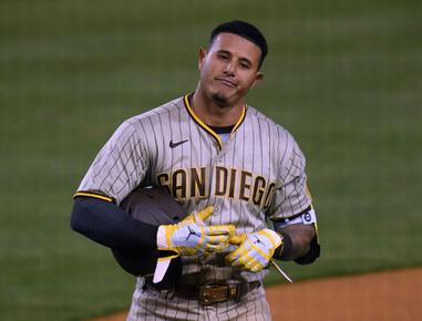 Manny Machado gives fans his batting gloves, Manny Machado, glove, San  Diego, San Diego Padres, It doesn't get any better than this. (via San  Diego Padres), By MLB