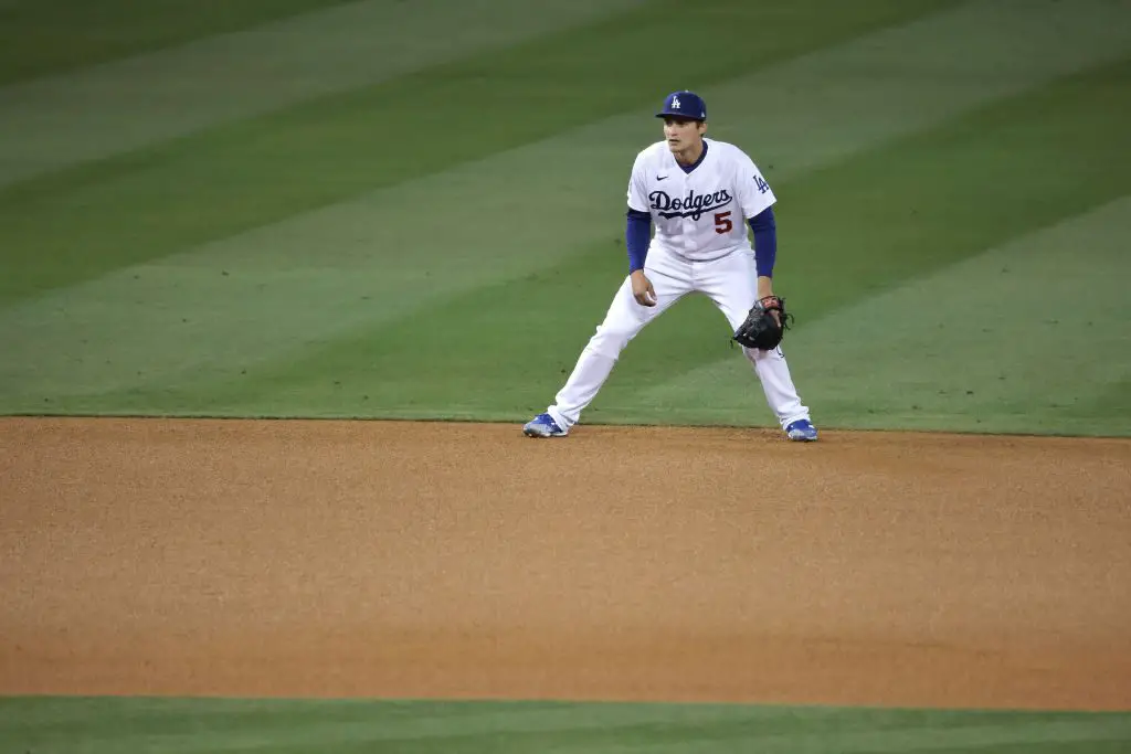 Dodgers' Seager likely out for a few weeks with broken hand