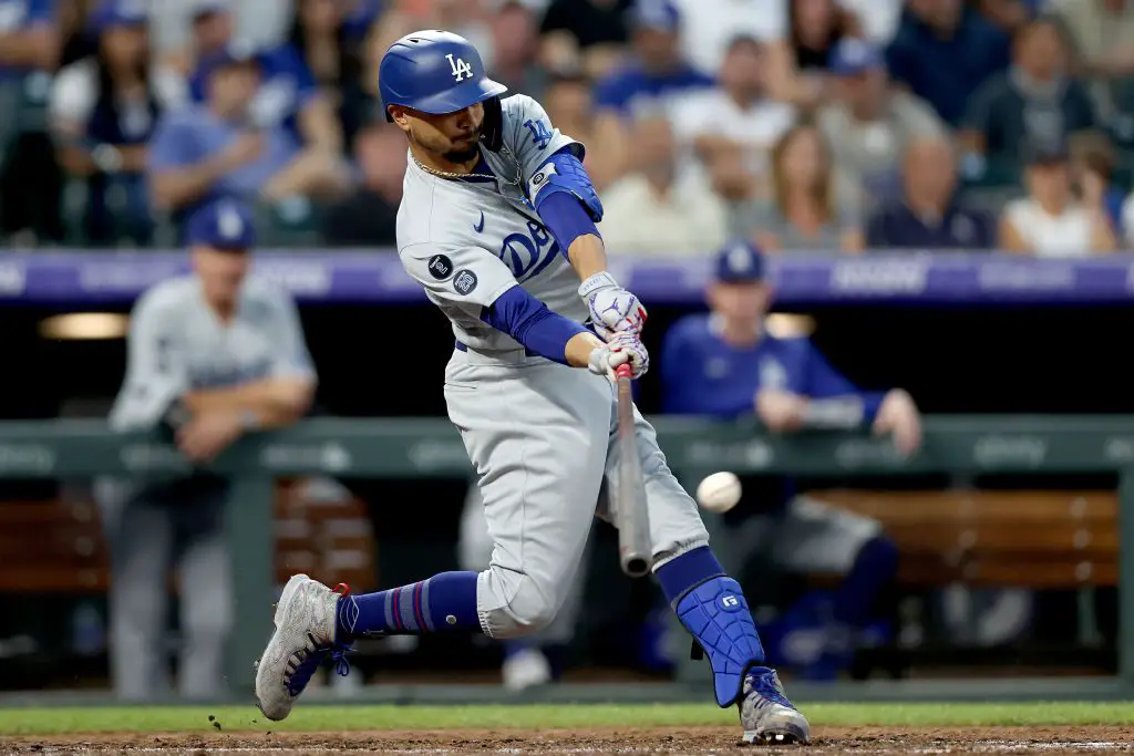 Dodgers' Mookie Betts makes another wild catch in NLCS Game 7 vs. Braves