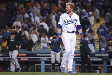 Dodgers Rumors: Will LA Trade Gavin Lux? Insider Proposes Deal with A's for  All Star