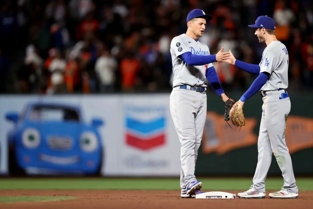 Dodgers' Trea Turner flawlessly executes 'the smoothest slide you