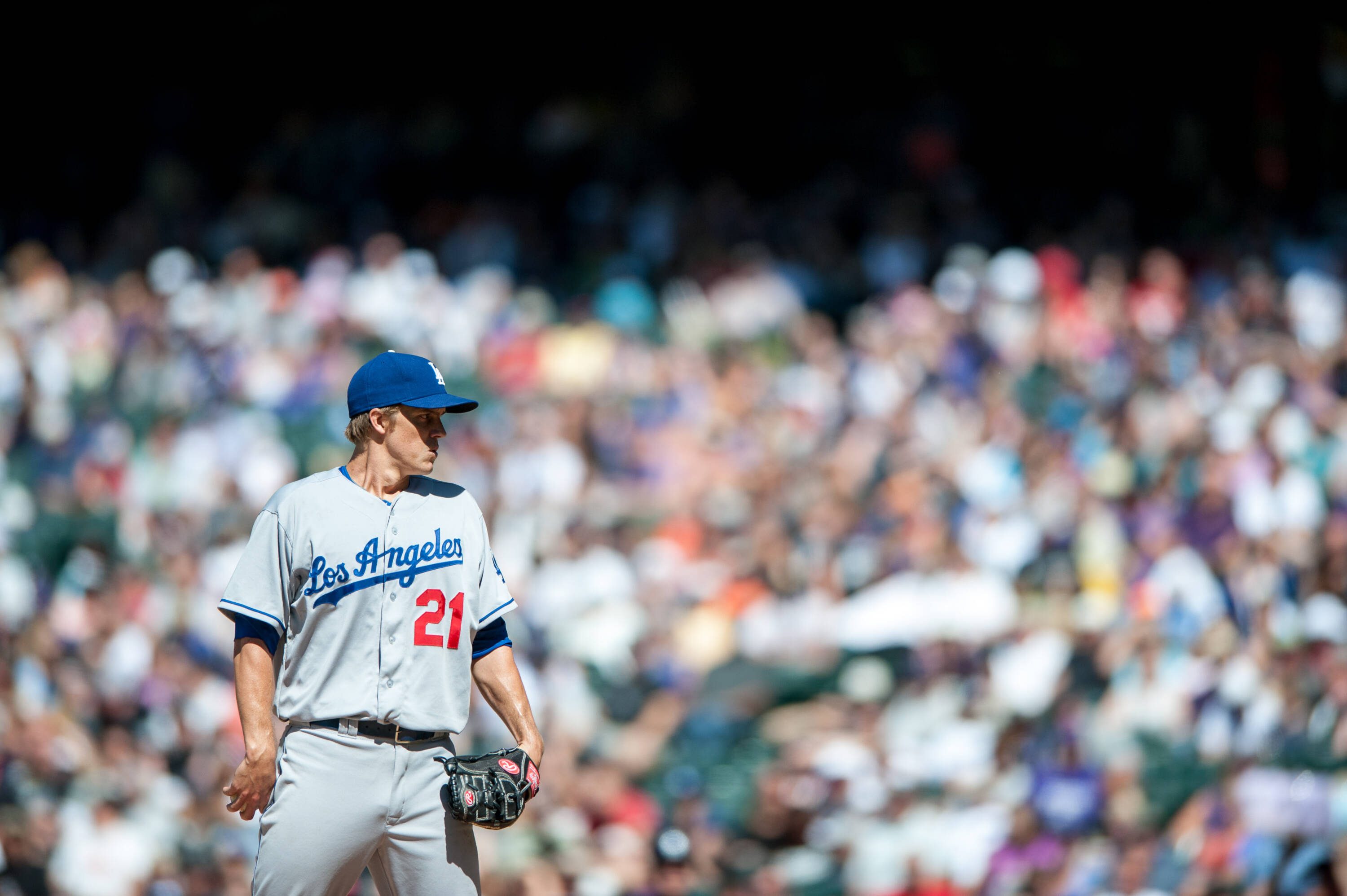 Zack Greinke says he prefers playing without fans in ballparks