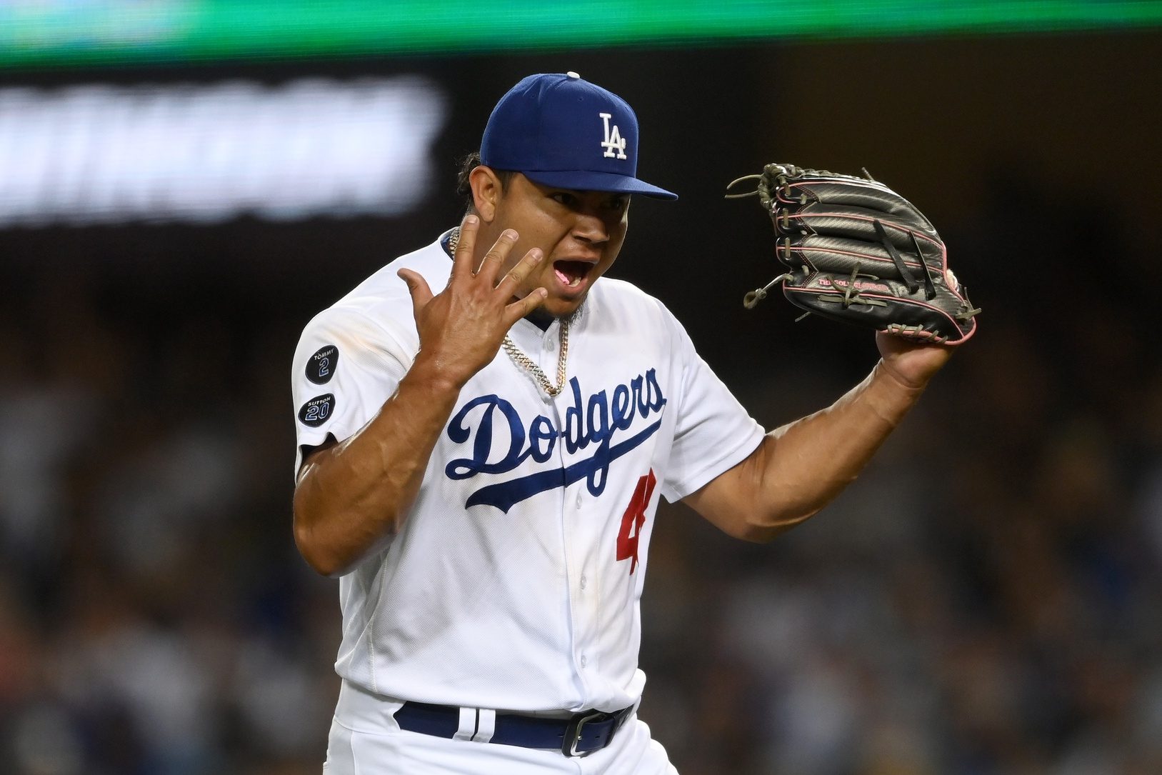 Brusdar Graterol - Los Angeles Dodgers Relief Pitcher - ESPN