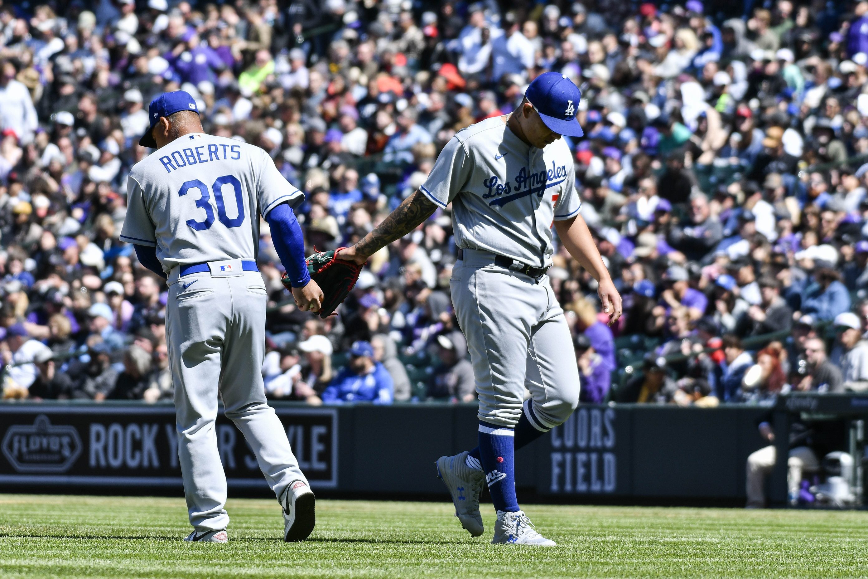 Dodgers: Julio Urías Had a Huge Drop in Velocity
