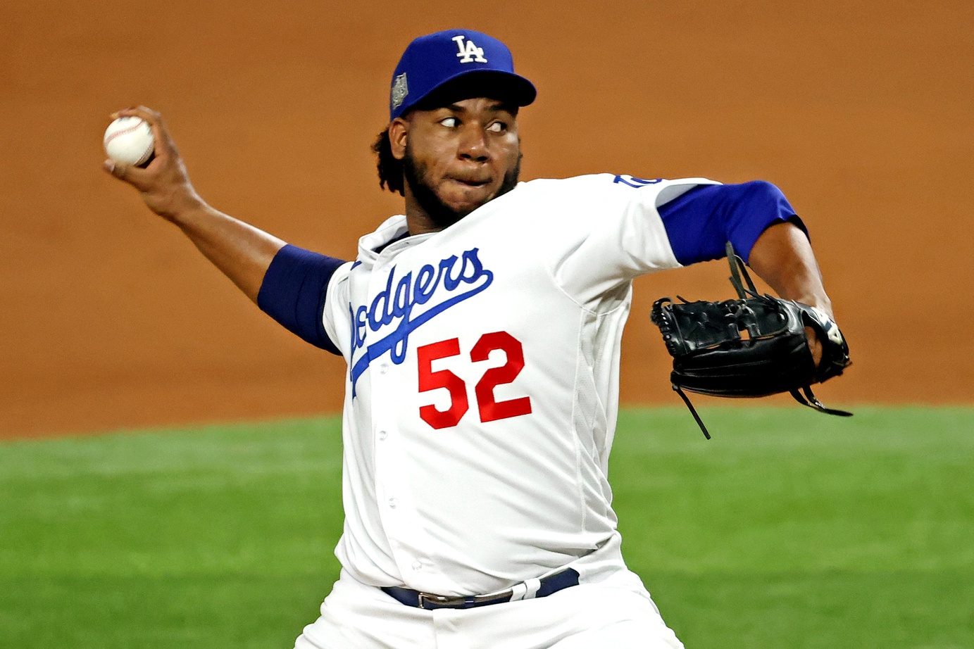 Photo: Dodgers pitcher Pedro Baez delivers against Cubs at Wrigley Field in  Chicago - CHI2019042525 