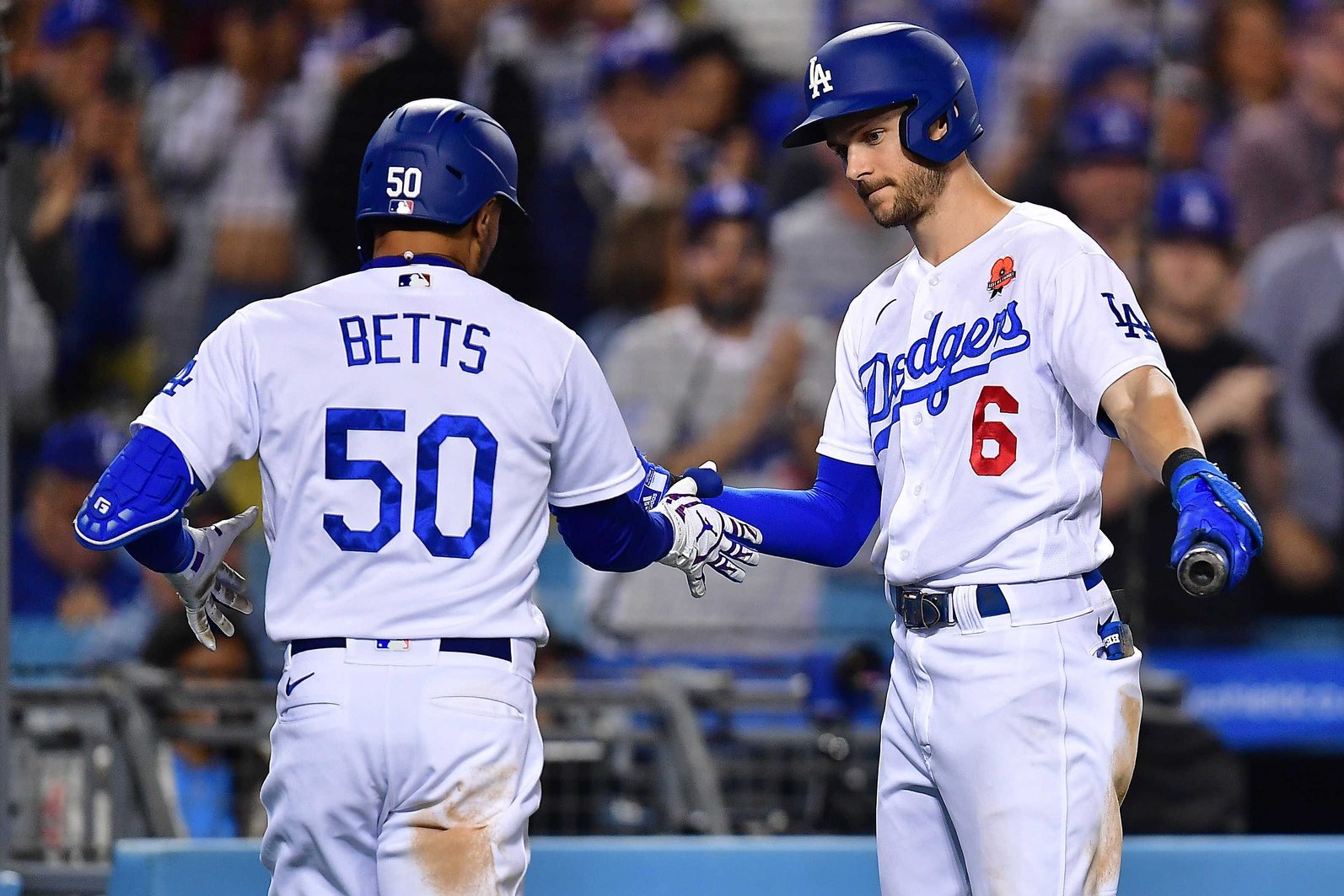 Dodgers news: Clayton Kershaw, Mookie Betts, All-Star jerseys