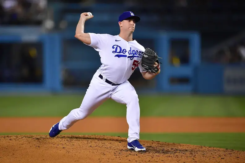 Dodgers: Evan Phillips and Wife Liz Announce a Baby is On The Way