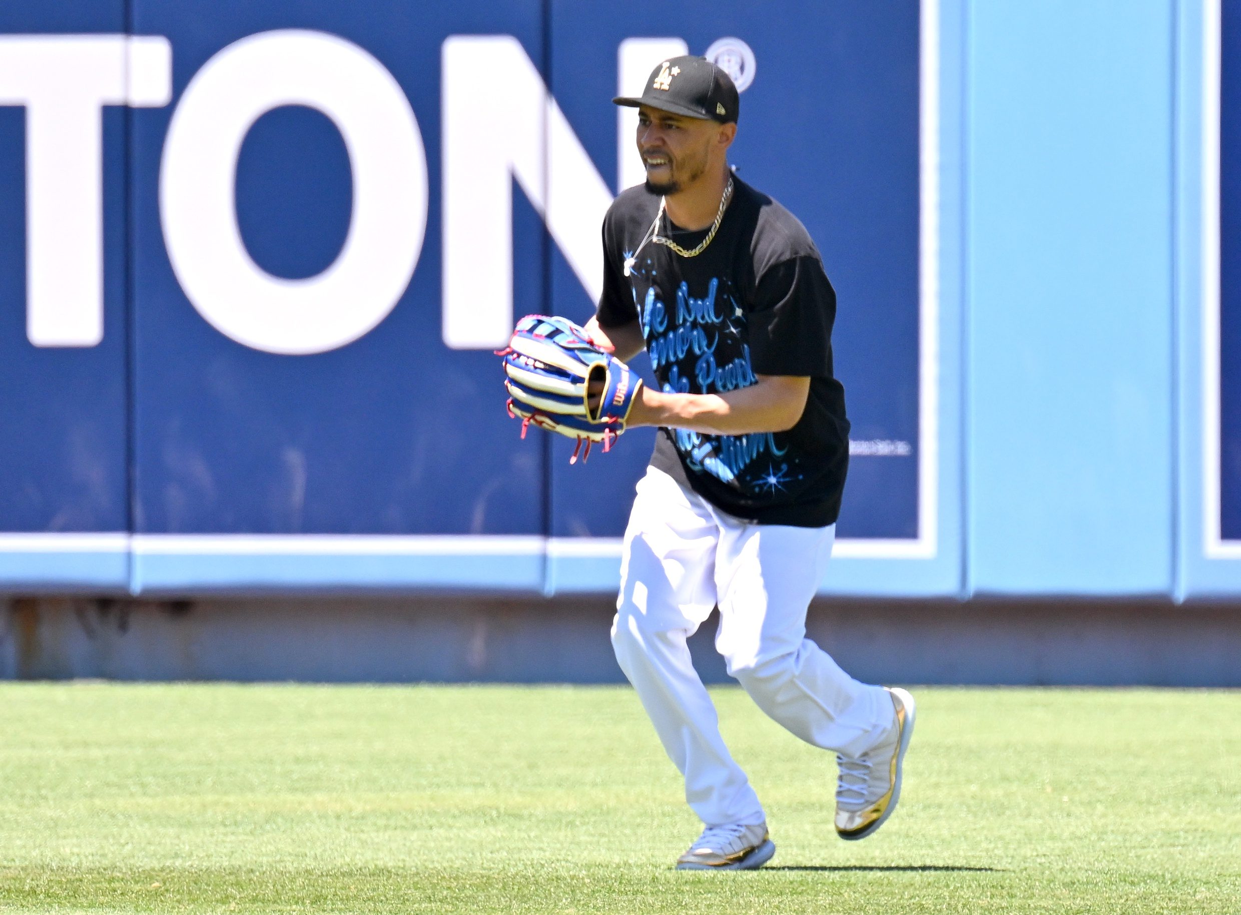 MOOKIE BETTS MADE A STRONG STATEMENT WITH SHIRT BEFORE ALL-STAR