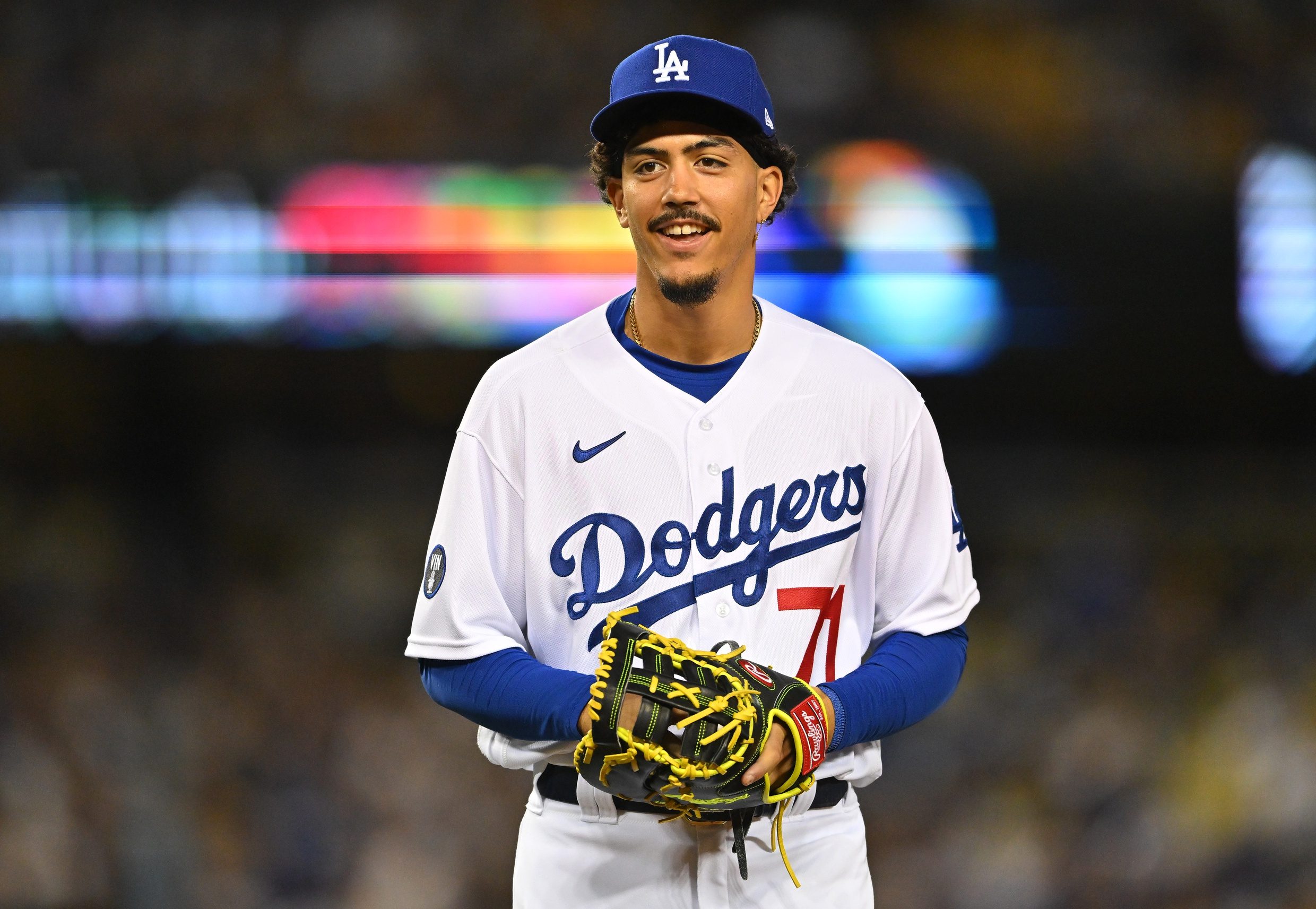 Dodgers: Fans Have Fun with Miguel Vargas Doppelganger Comp
