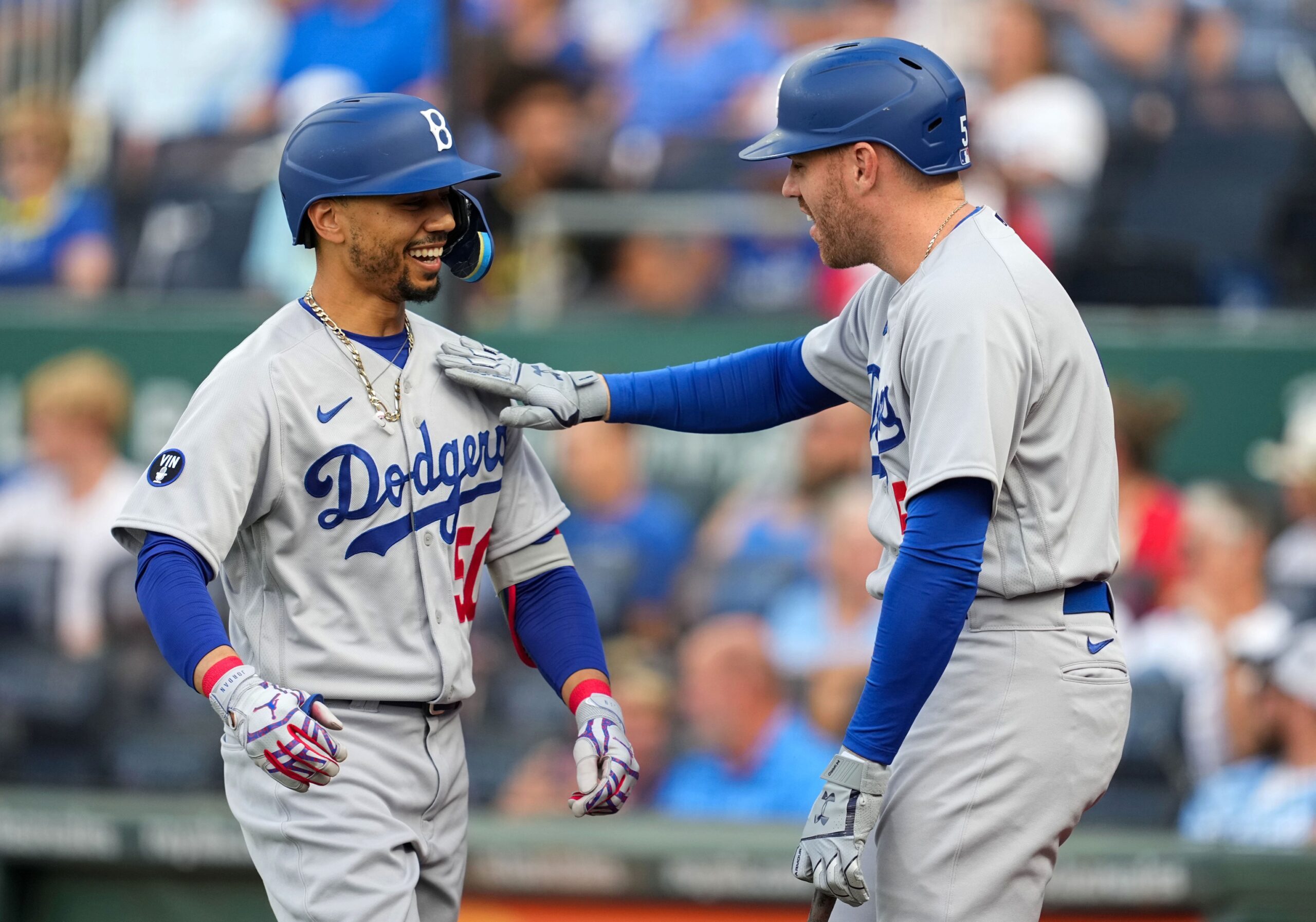 How Freddie Freeman and Mookie Betts Stabilized the Dodgers Lineup - The  New York Times