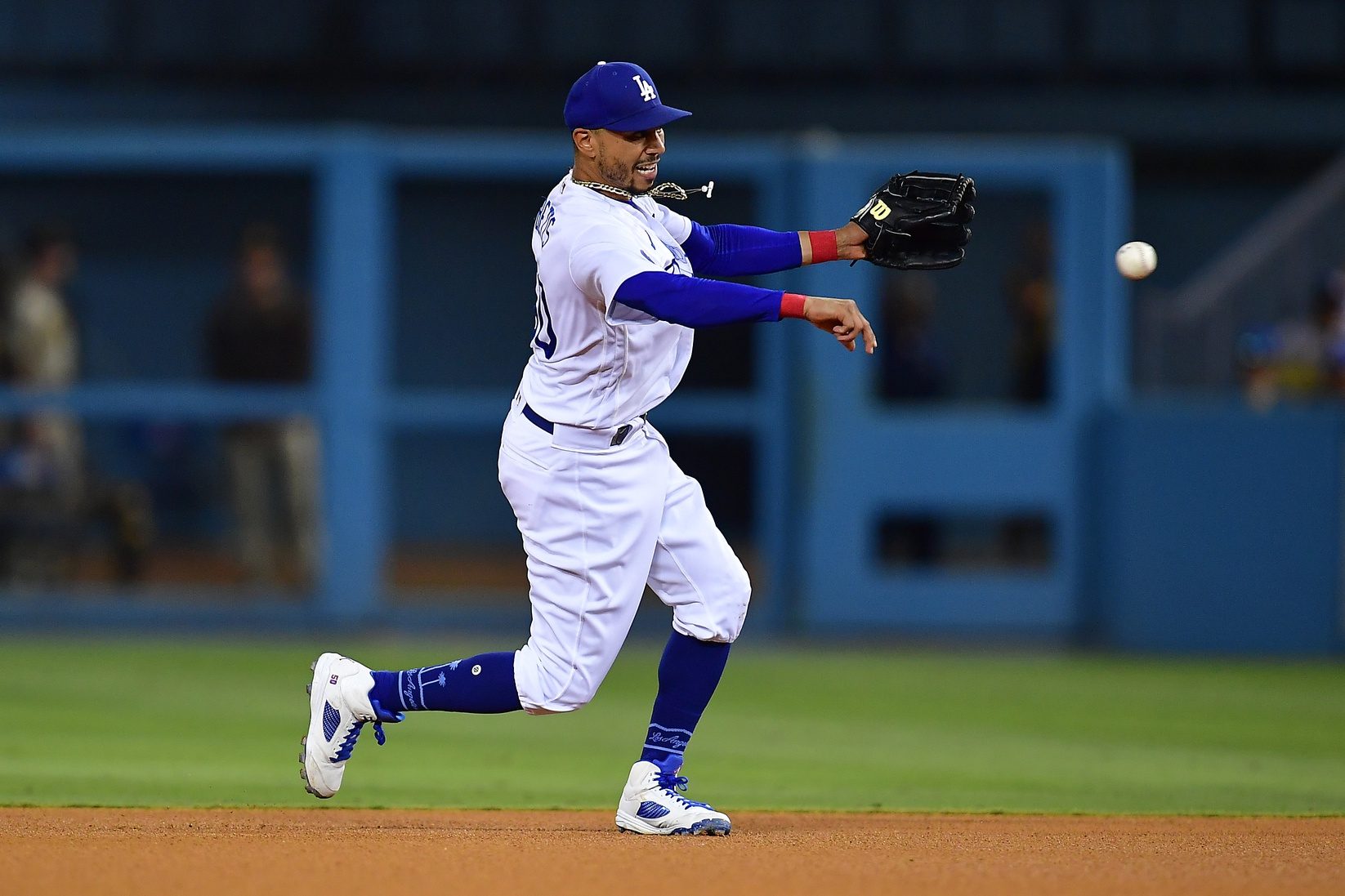 Dodgers news: Mookie Betts at 2B gives LA an option if they need it - True  Blue LA