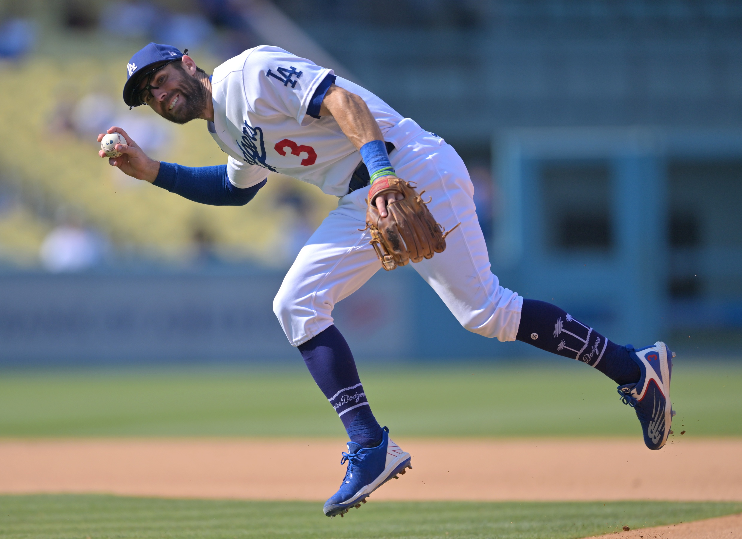 Chris Taylor's leaping catch, 08/26/2023