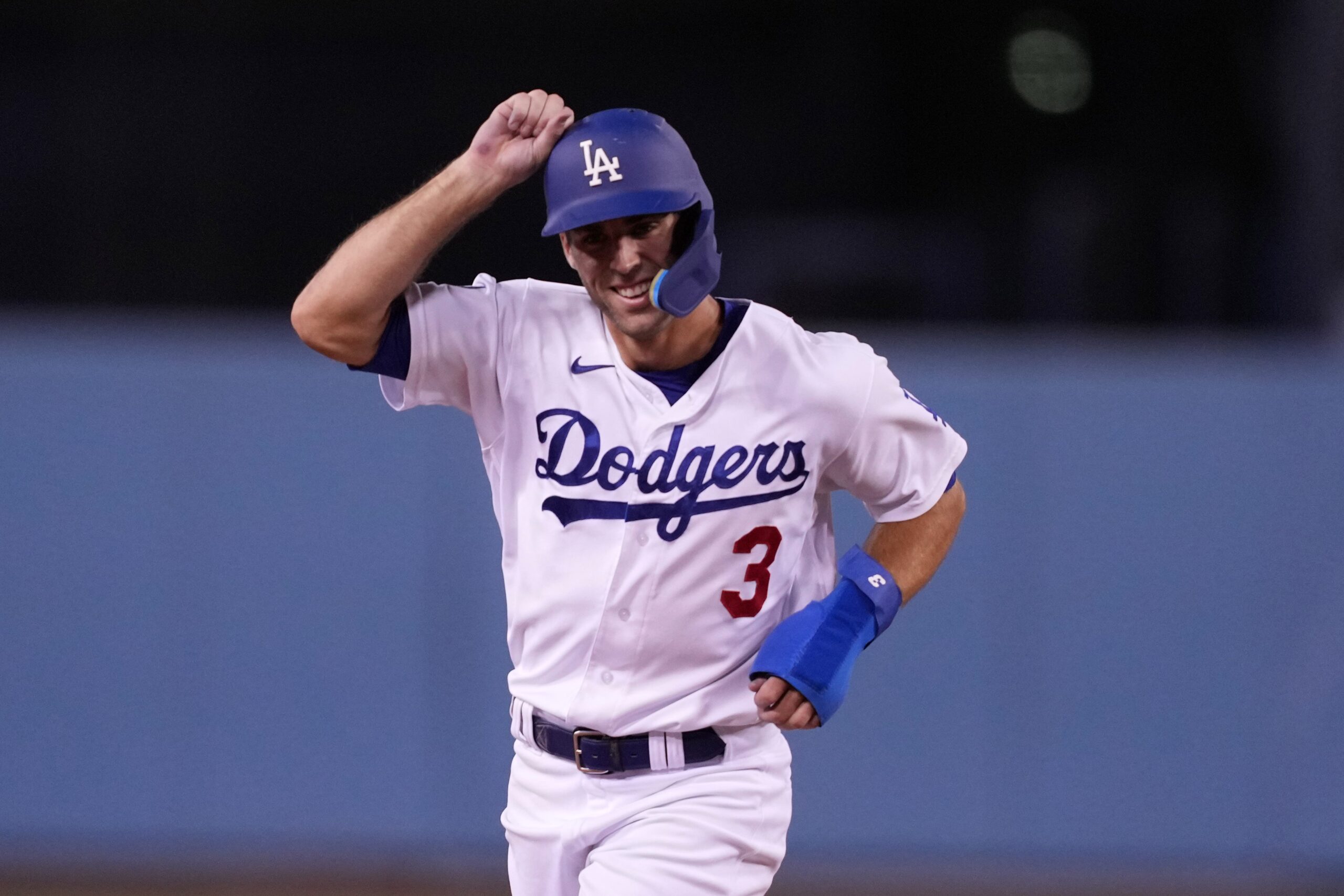 Chris Taylor MLB Authenticated Game Used 2023 Los Angeles Dodgers Jersey  9/9/2023