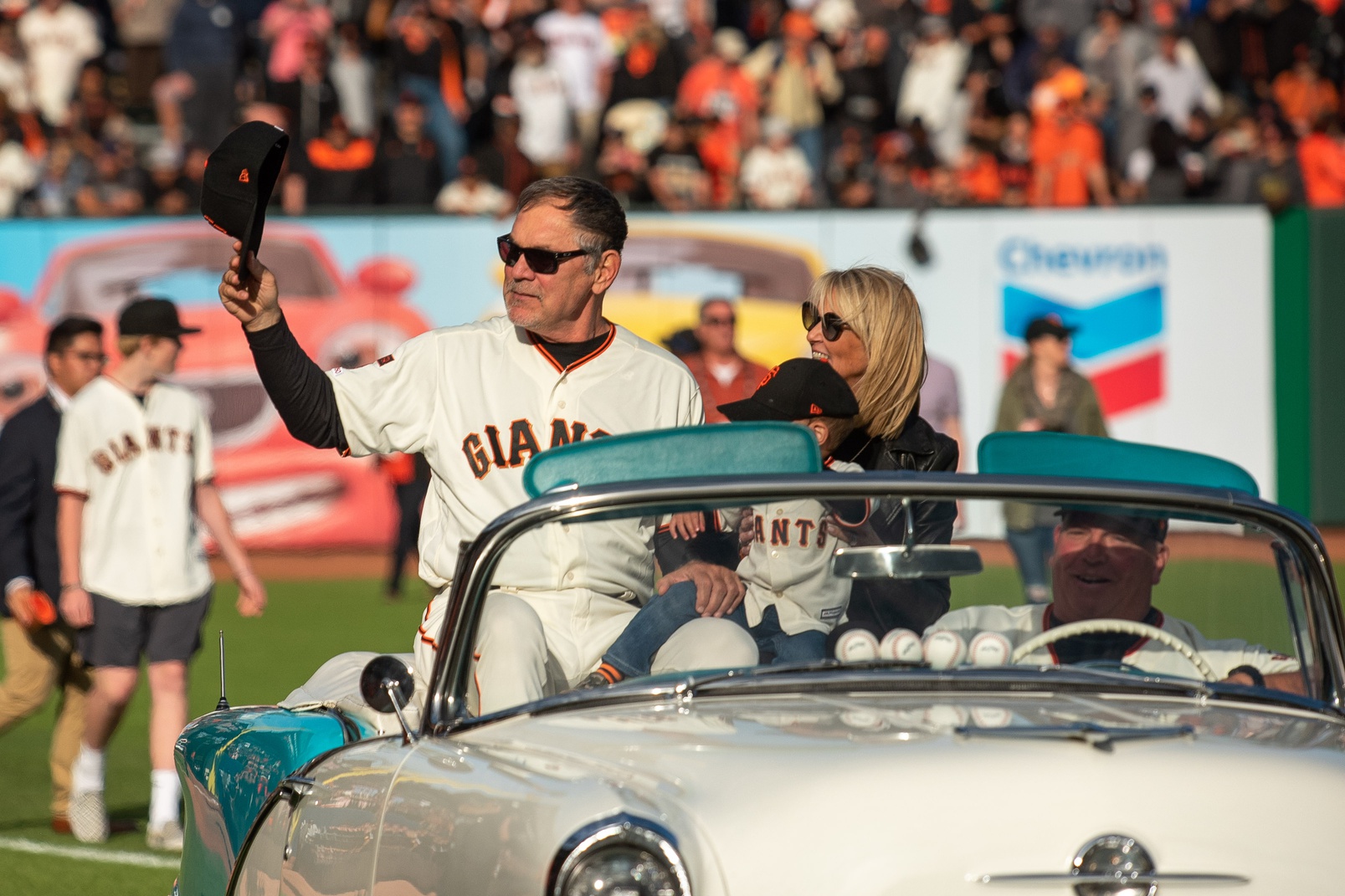 Steady as ever, Rangers manager Bruce Bochy is back where he