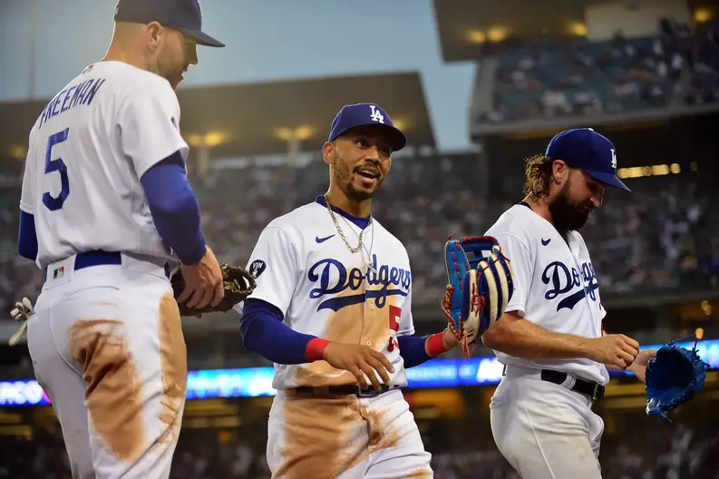 Dodgers Final Postseason Roster: Position Players, Hanser or Vargas, Chris  Taylor Injury News & More 