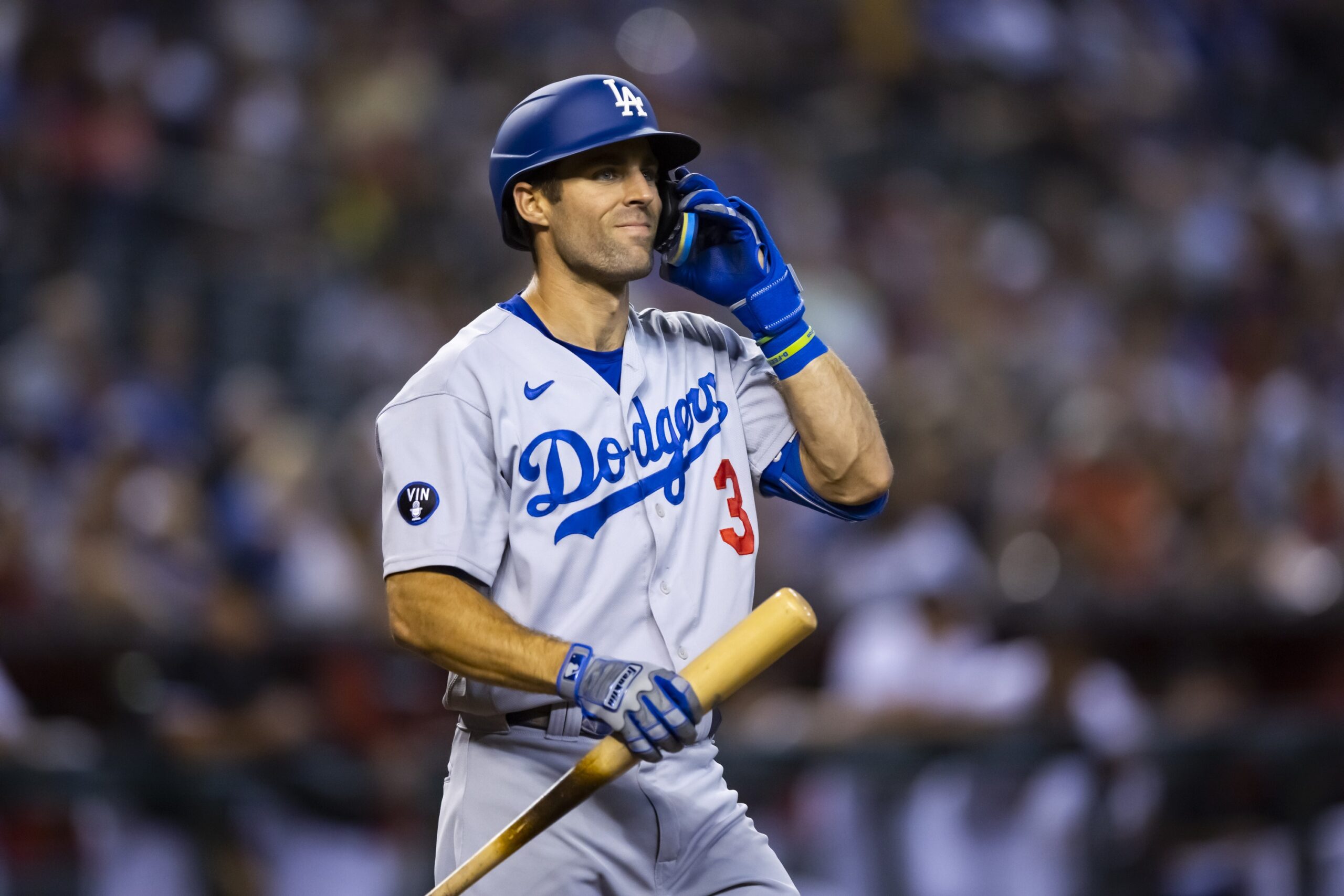 Dodgers NLDS roster: Chris Taylor, Blake Treinen, Dustin May