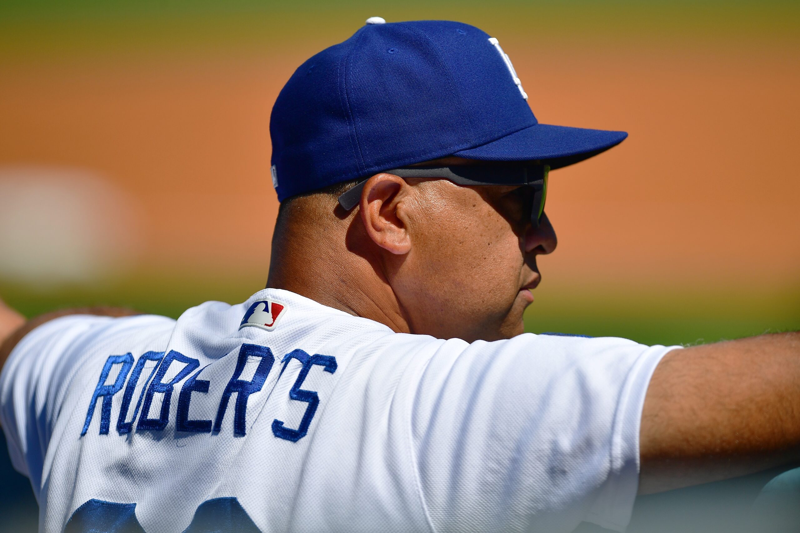 Truth About Dave Roberts & Who is Making Decisions for the Dodgers