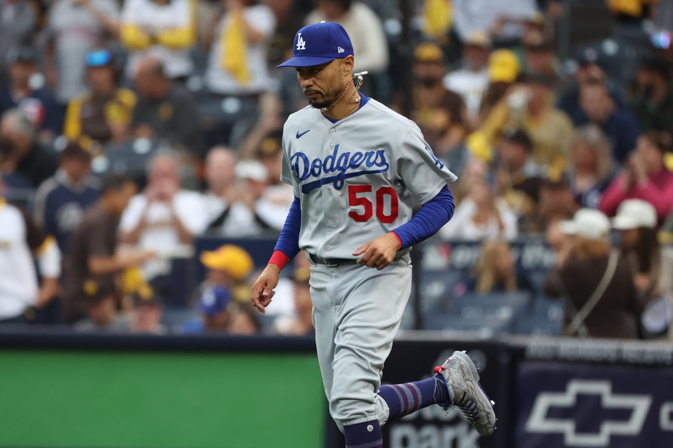 San Diego Padres beat Los Angeles Dodgers in NLDS Game 4