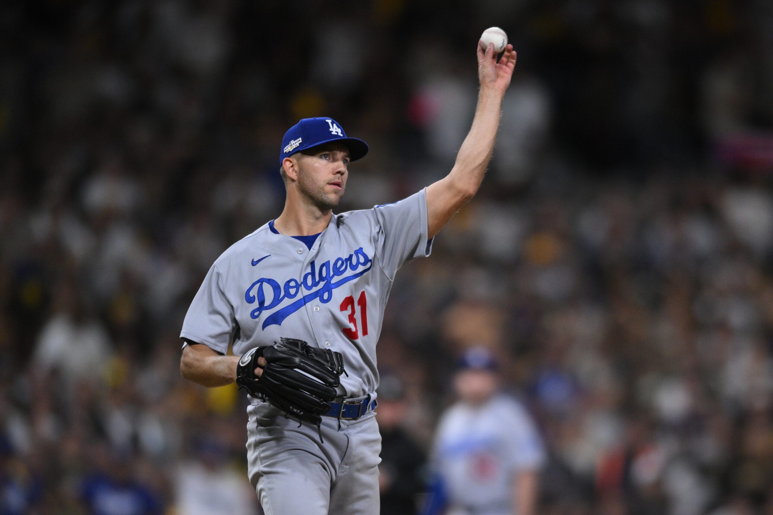 Dodgers News: Dave Roberts Surprises Some With Tommy Kahnle