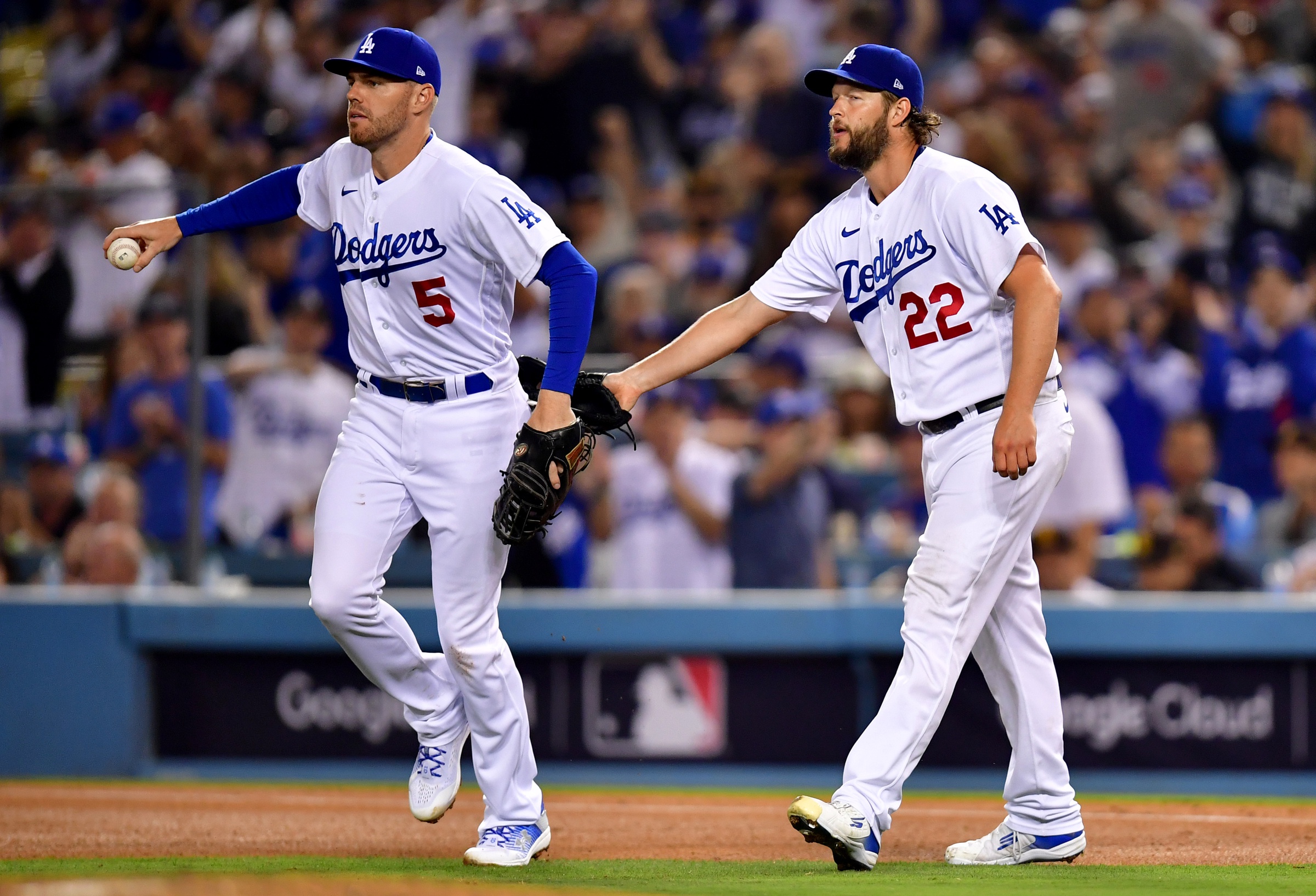 Staying in LA! Clayton Kershaw, Dodgers closing in on a 1-year