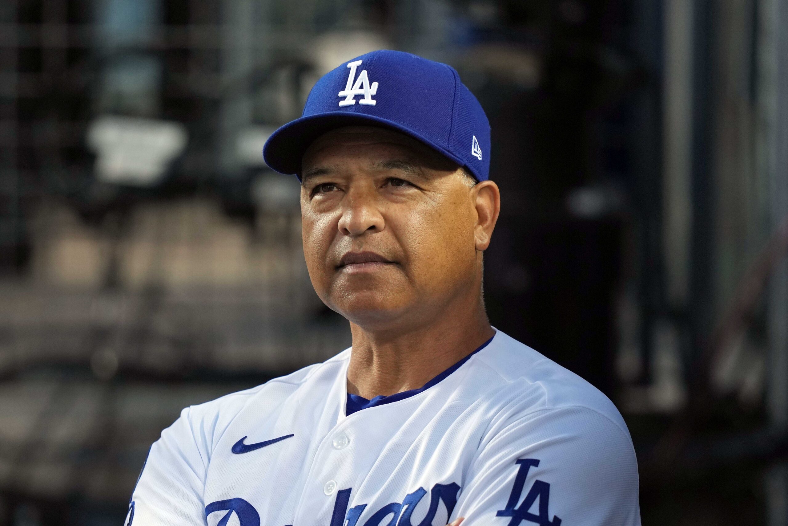 Dodgers keeping Roberts as manager despite latest early playoff exit