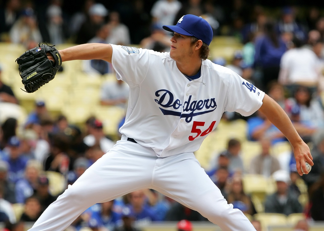 LOS ANGELES, CA - MAY 25: Los Angeles Dodgers left fielder Matt