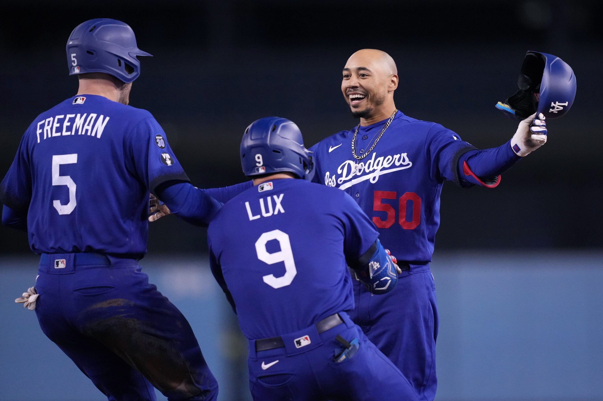 Dodgers' Mookie Betts issues World Series challenge to new team