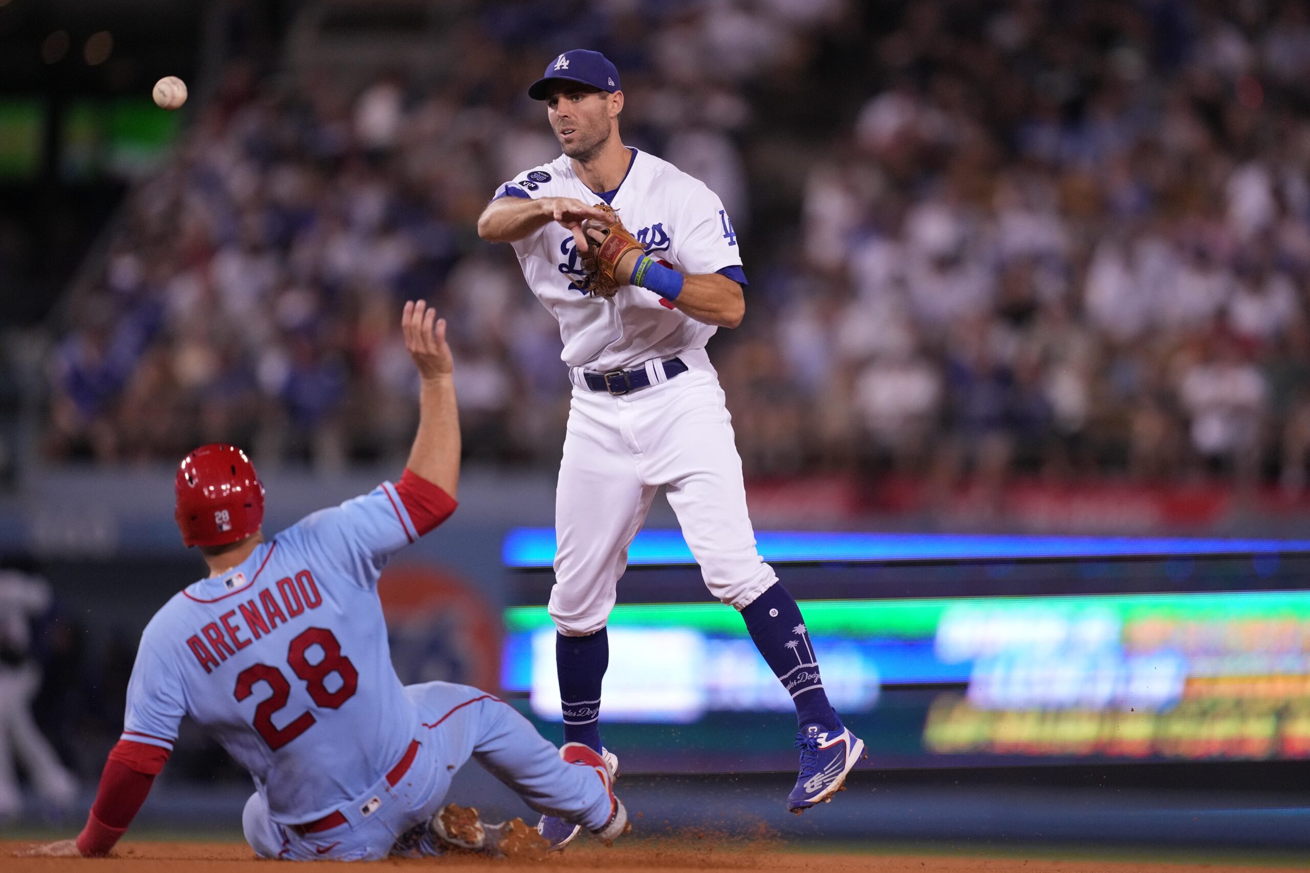 Dodgers Injury News: Chris Taylor Undergoing 2nd Set Of X-Rays On Left  Wrist, Still Dealing With 'A Lot Of Pain