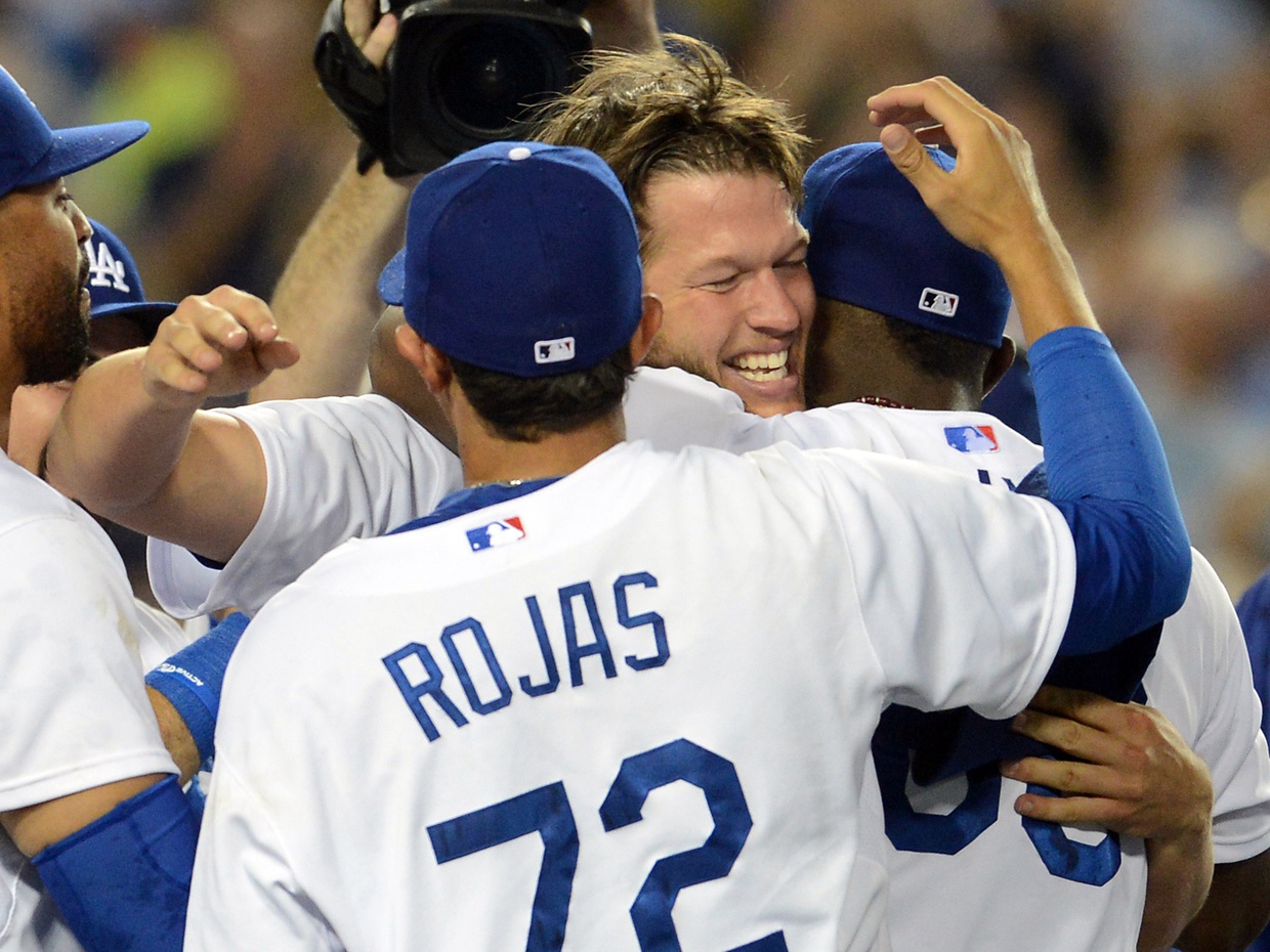 Miguel Rojas Sent Text Message To Clayton Kershaw After Dodgers Trade 