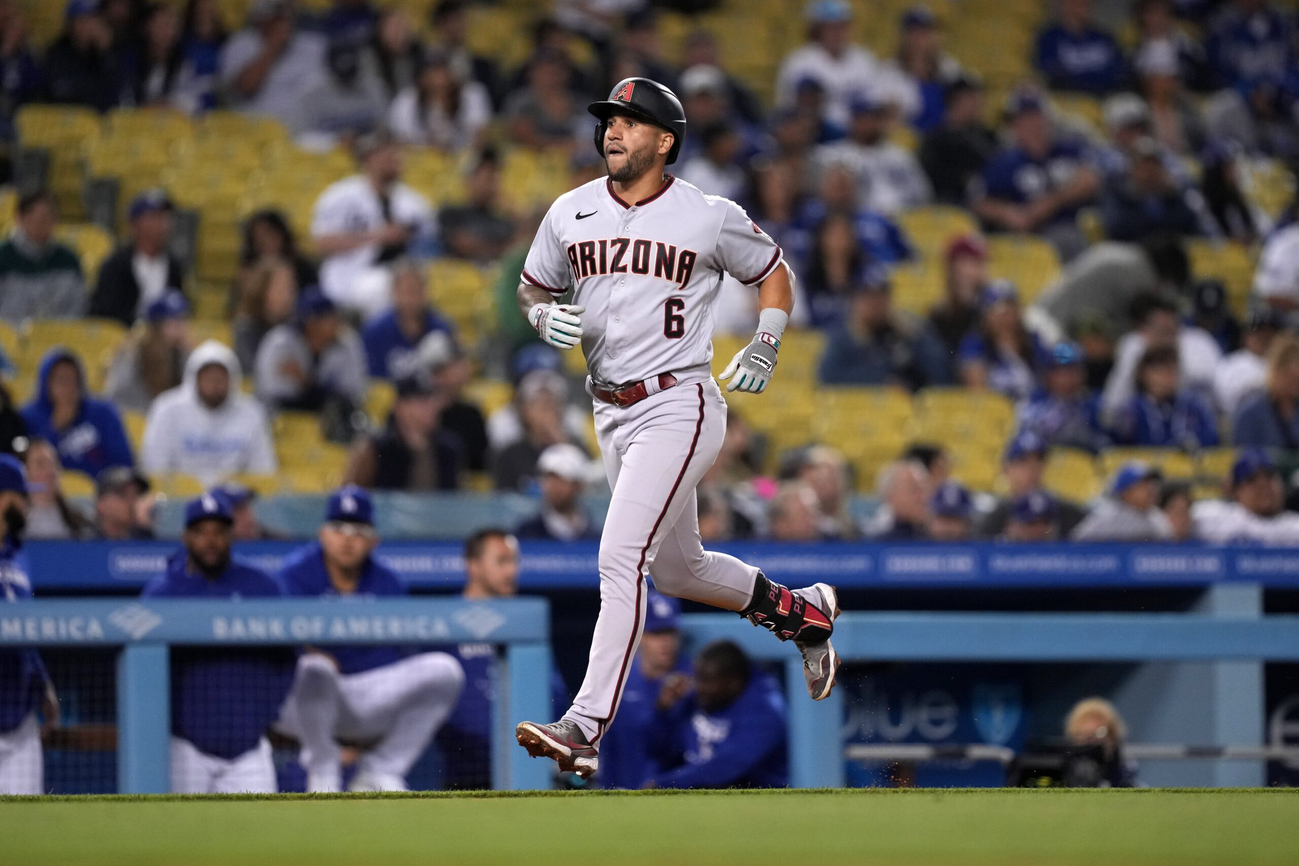 Dodgers, OF David Peralta agree to one-year, $6.5 million contract