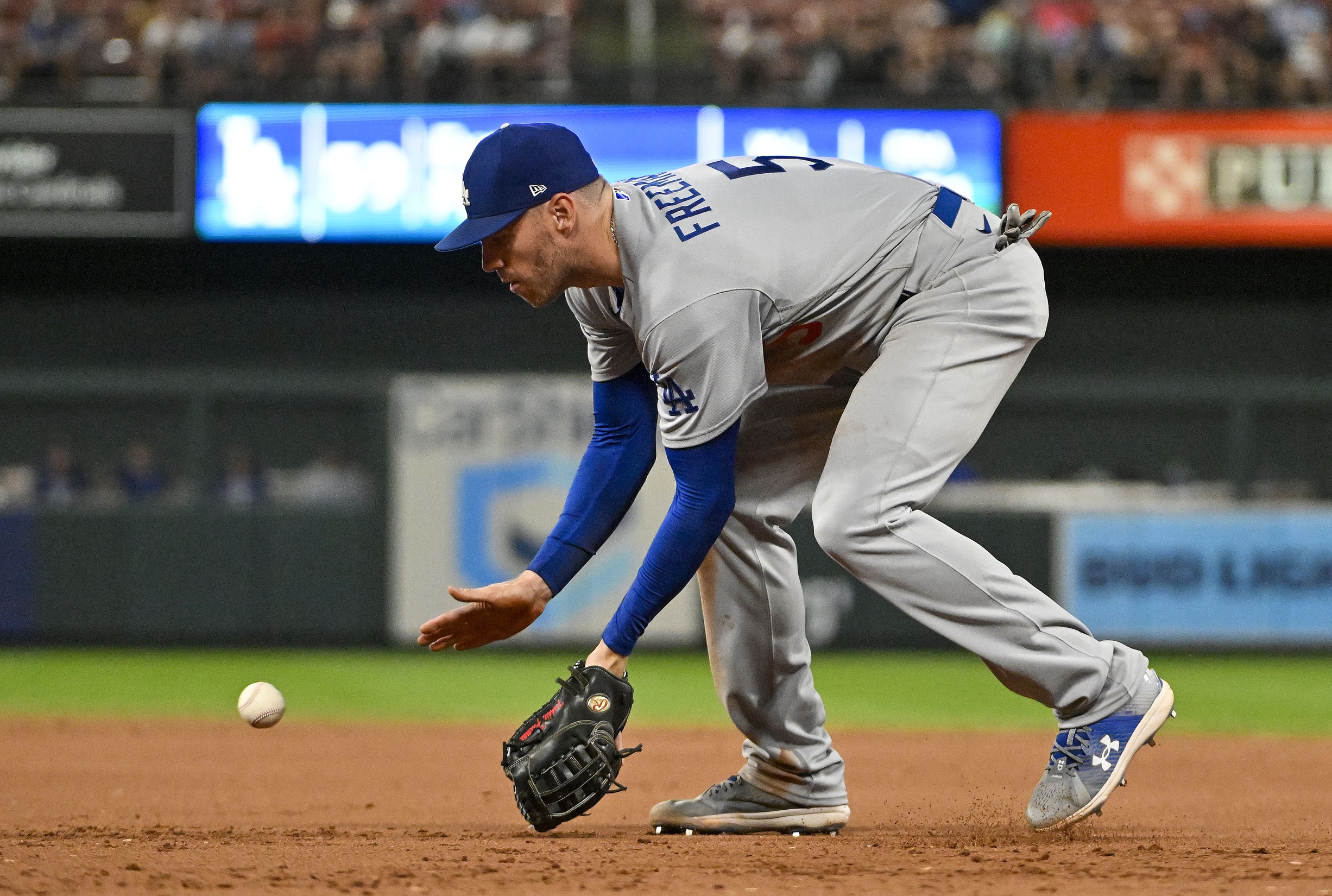 Dodger Insider on X: Freddie Freeman explained on SportsNet LA that the  Dodgers' new on-base celebration was inspired by his dance moves to Usher  at this year's @DodgersFdn Blue Diamond Gala. /