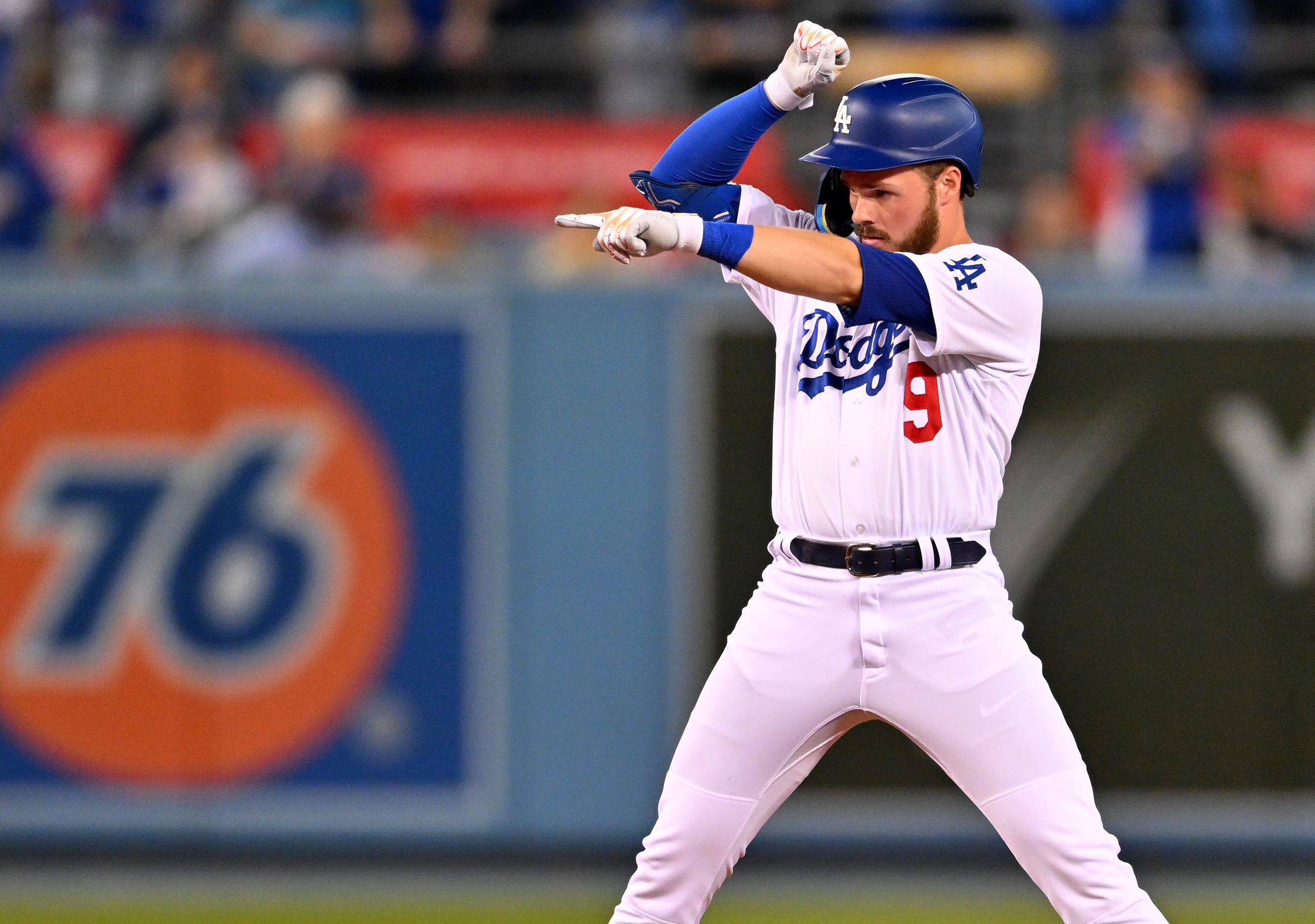 Dodgers News: Gavin Lux Feeling Much More Comfortable as a Shortstop