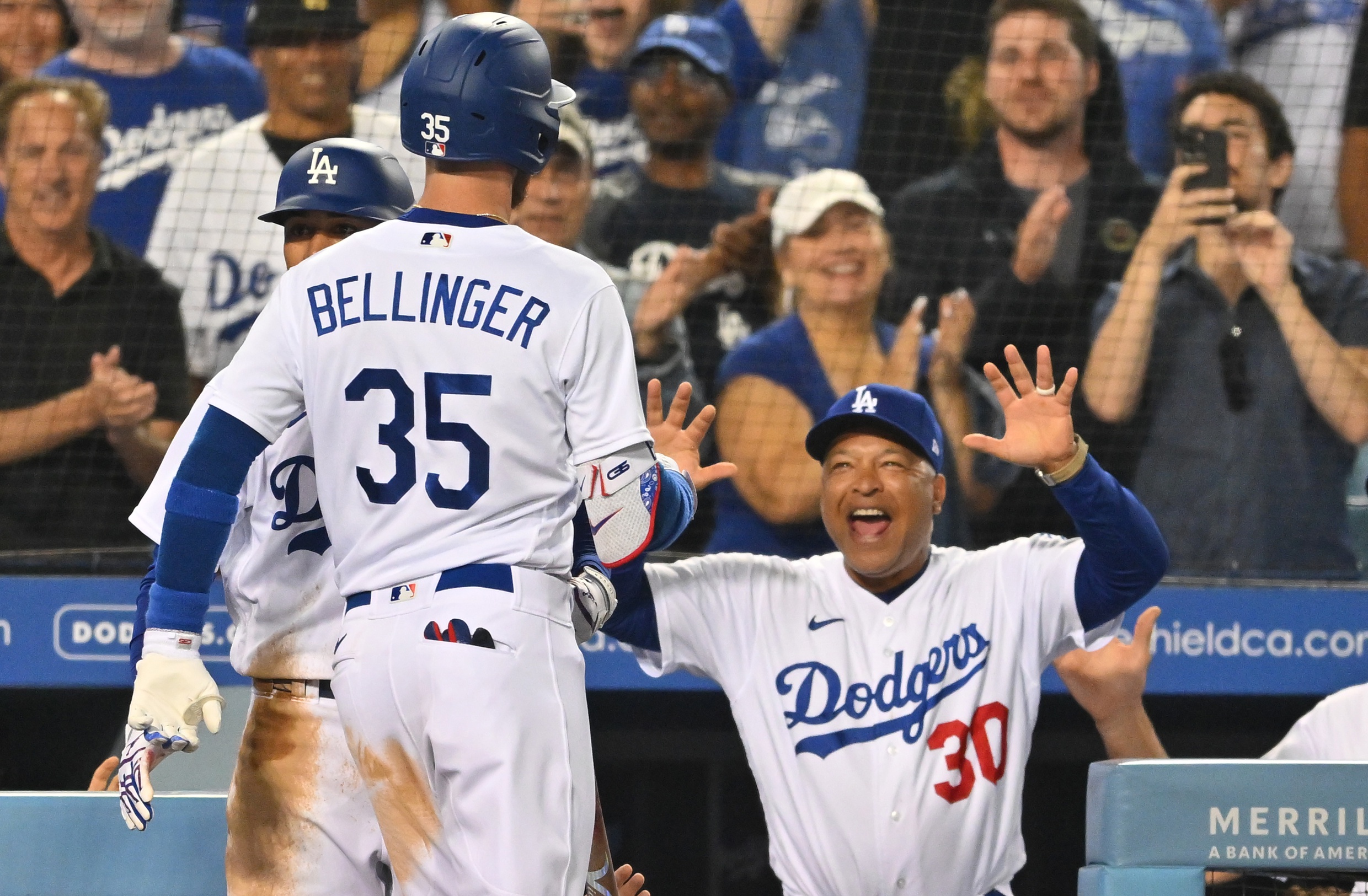 Cody Bellinger has close group of HS friends