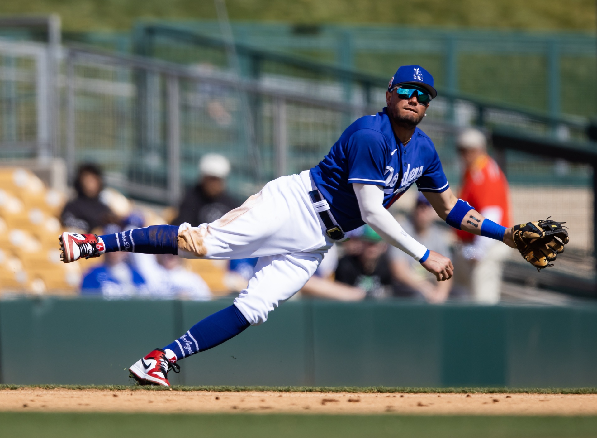 Dodgers Activate Miguel Rojas, Michael Grove, Demote James Outman