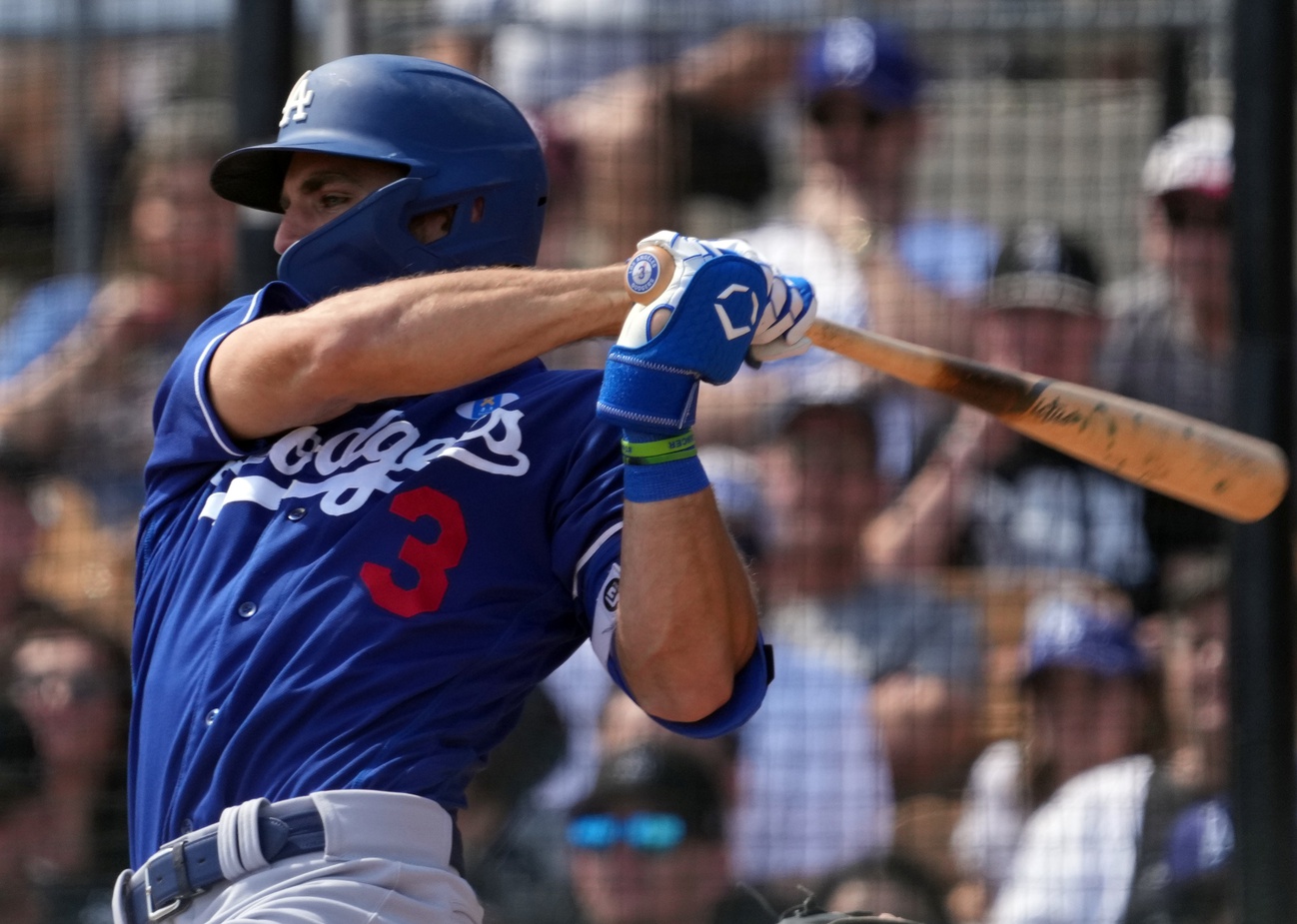 Dodgers News: Chris Taylor Finding Something in Swing But it Might