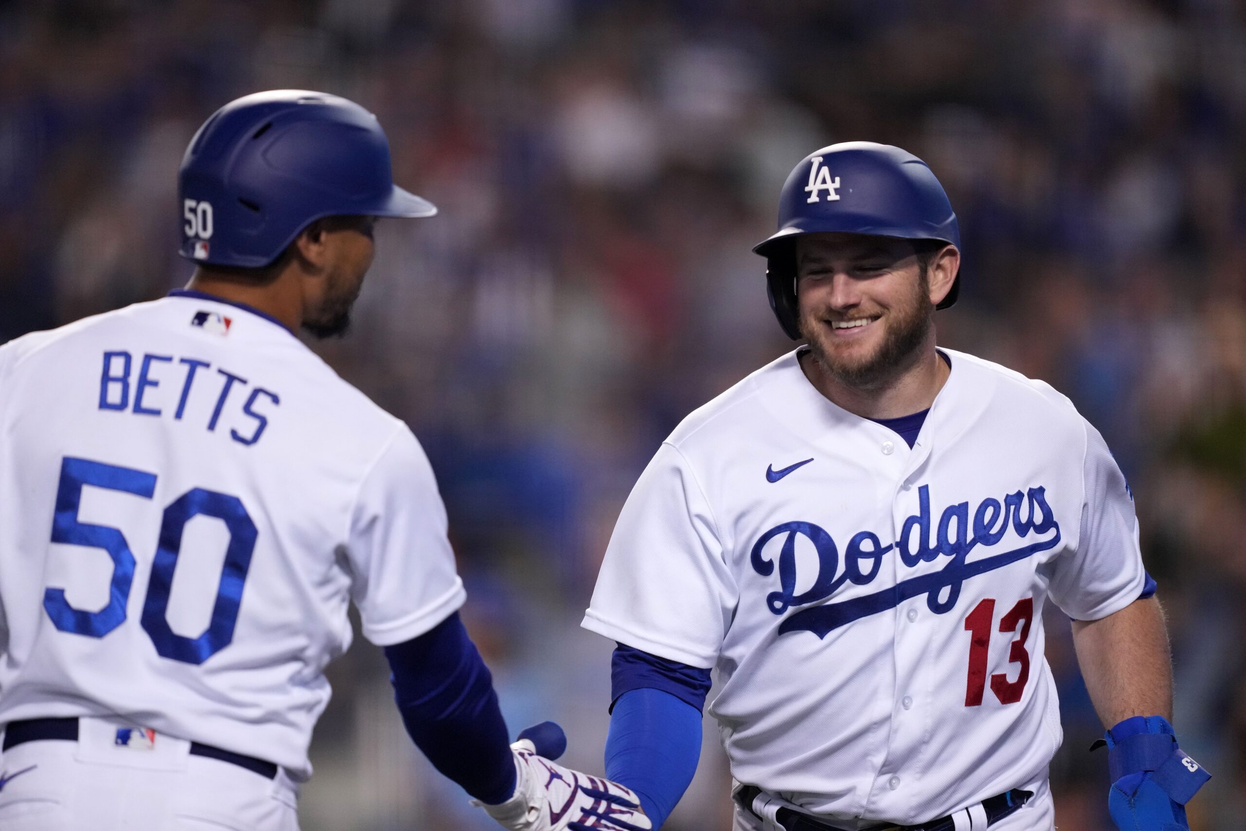 Winning Betts: Dodgers fan names newborn after Mookie Betts when