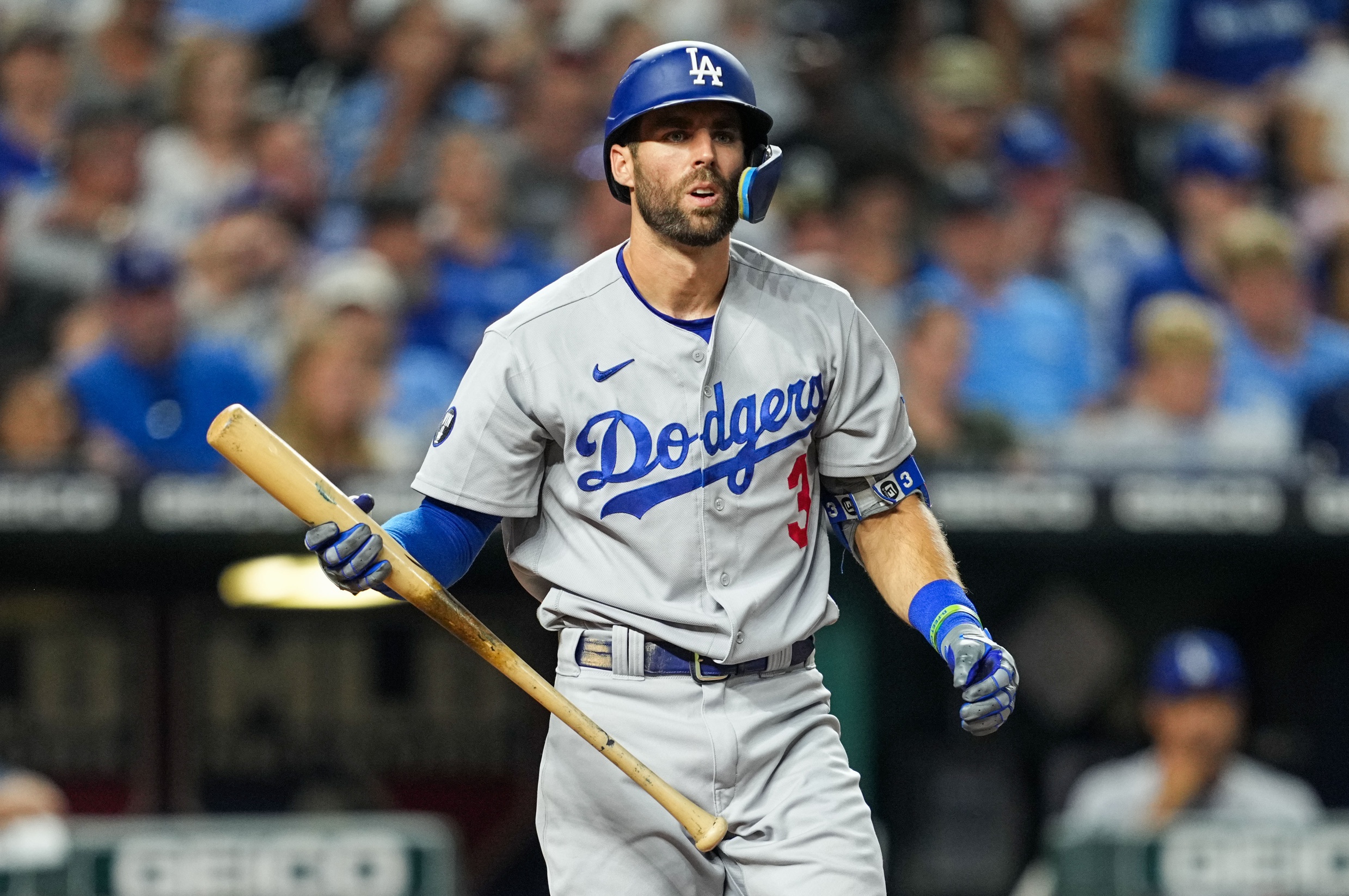 Should the Dodgers Look to Trade Chris Taylor?