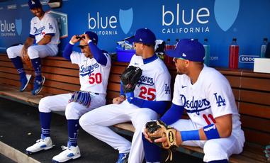Dodgers Mega Preview! LA Trade For Shortstop? Who Will Make Roster