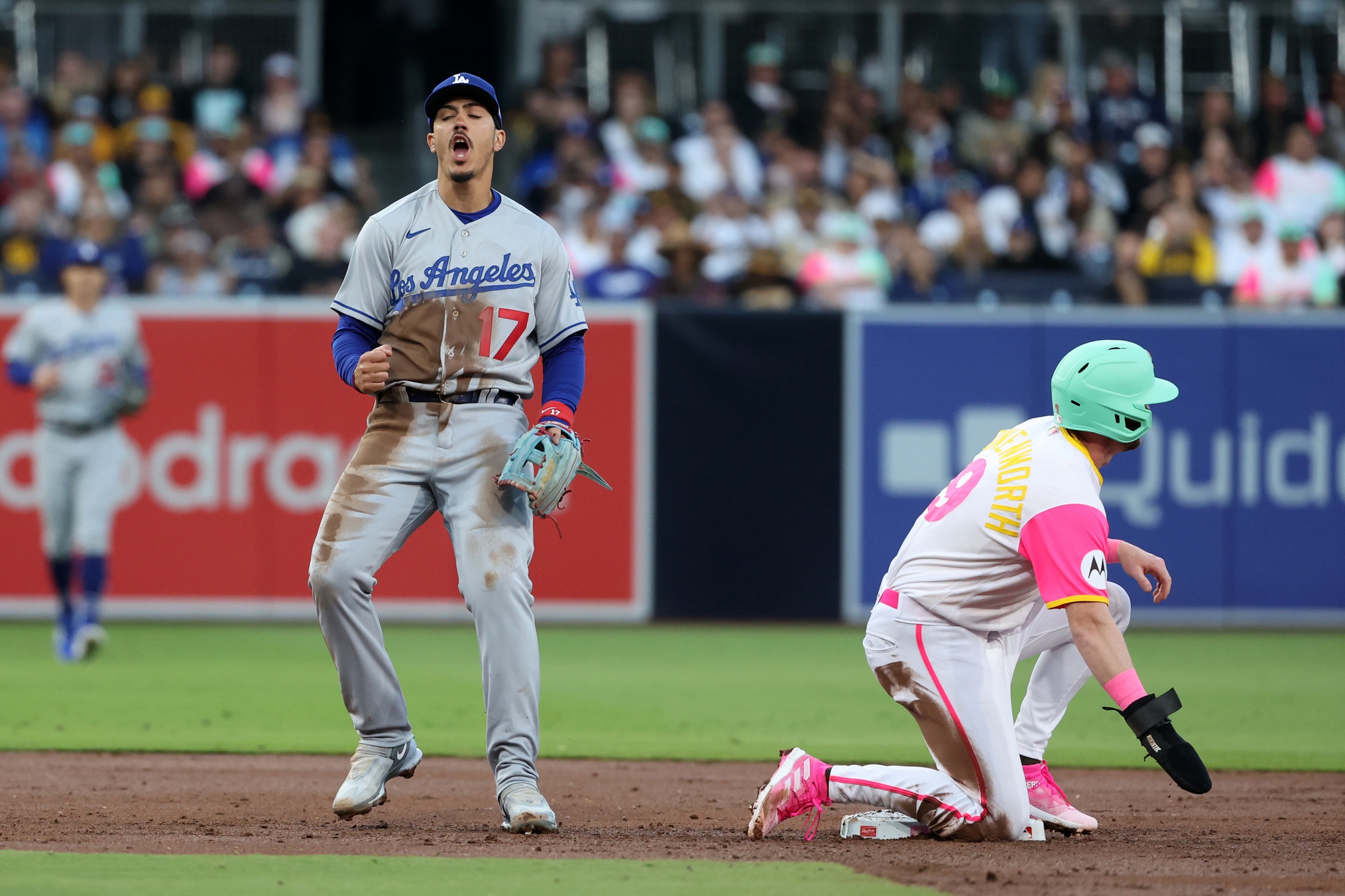 Dodgers' Dave Roberts reveals potential second base plan amid Miguel Vargas'  struggles