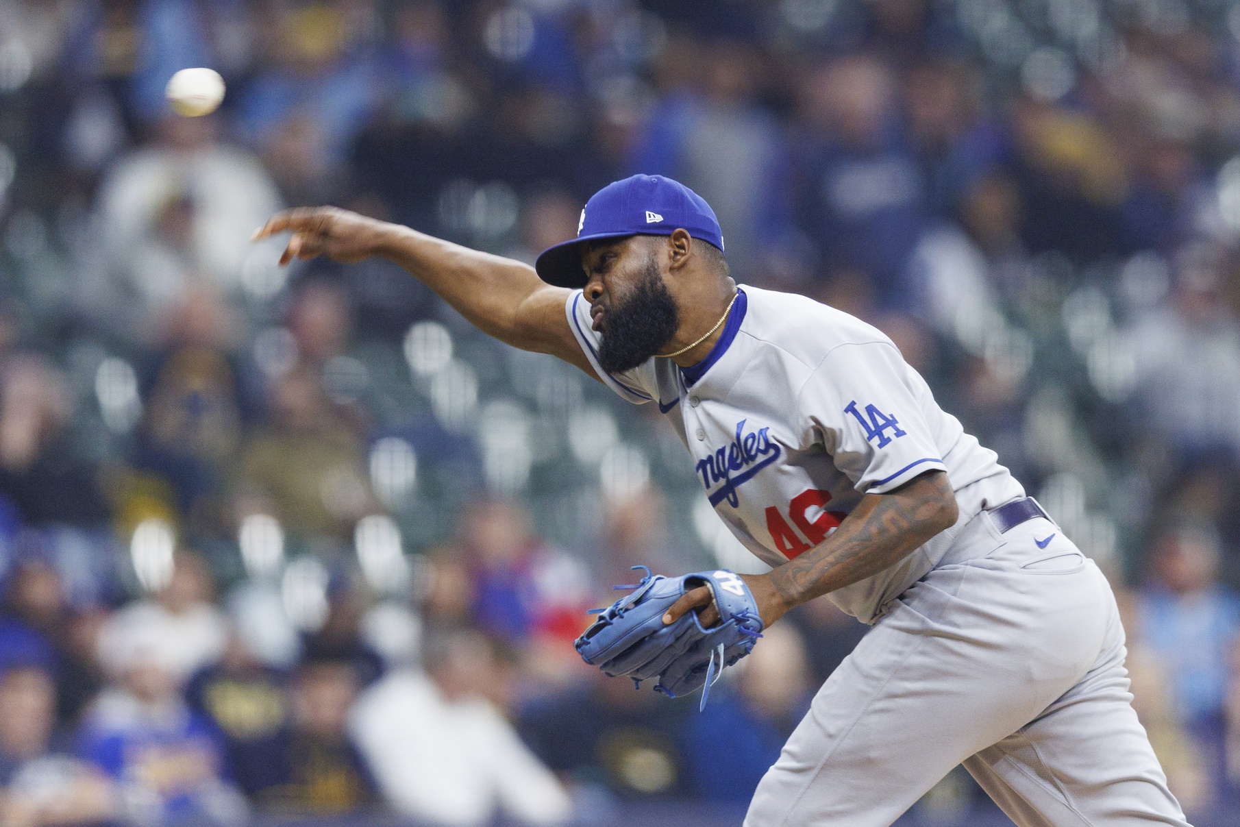 Dodgers Roster News: RHP Wander Suero Outrighted, Leaves Team via Free Agency
