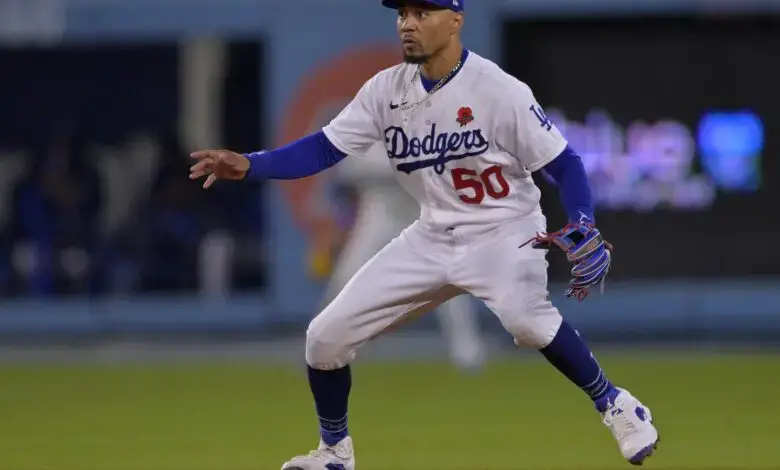 How difficult is it to find a shortstop? Just ask the other 29 MLB