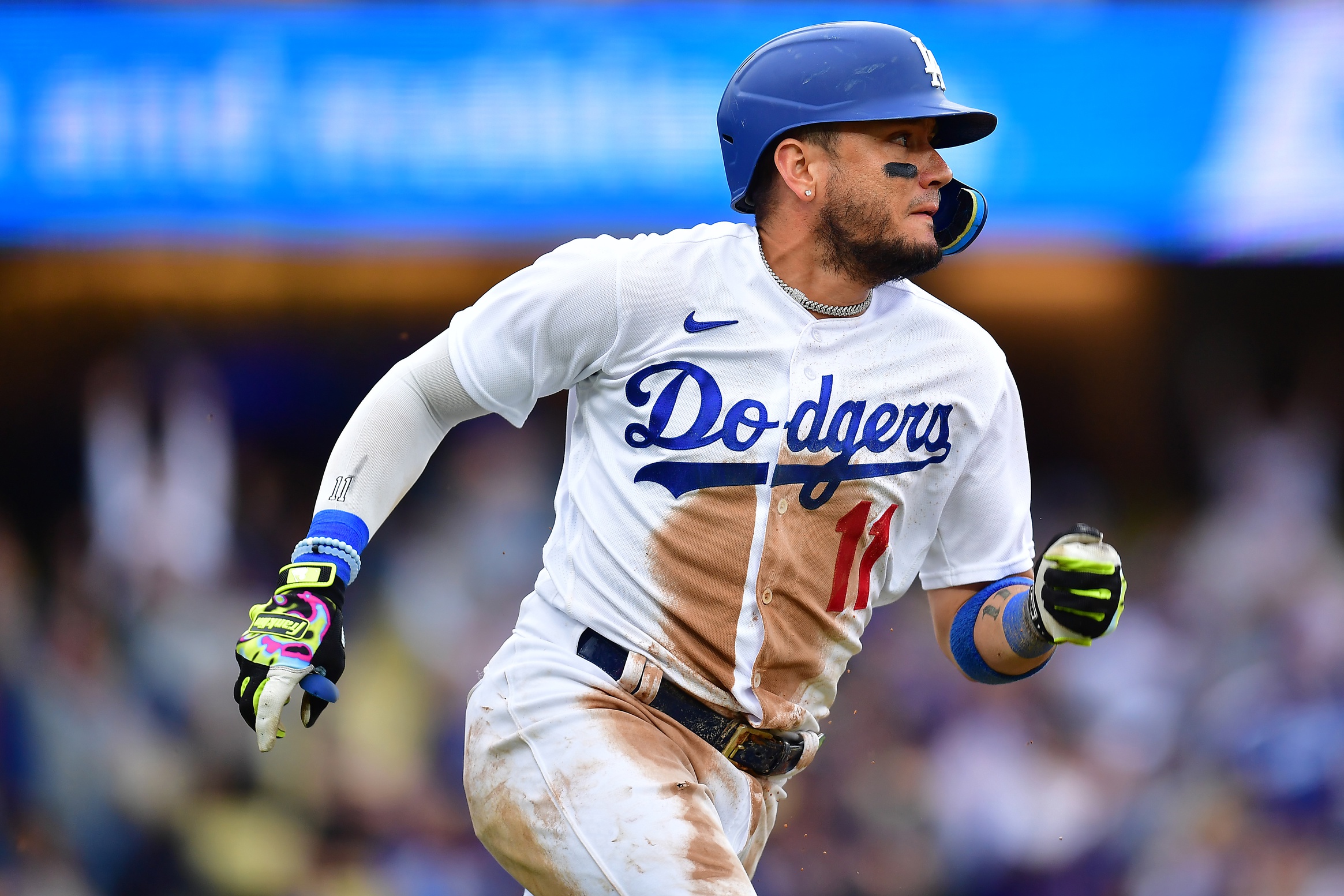 Dodgers News: Shortstop Miguel Rojas Removed From Wednesday's Game ...