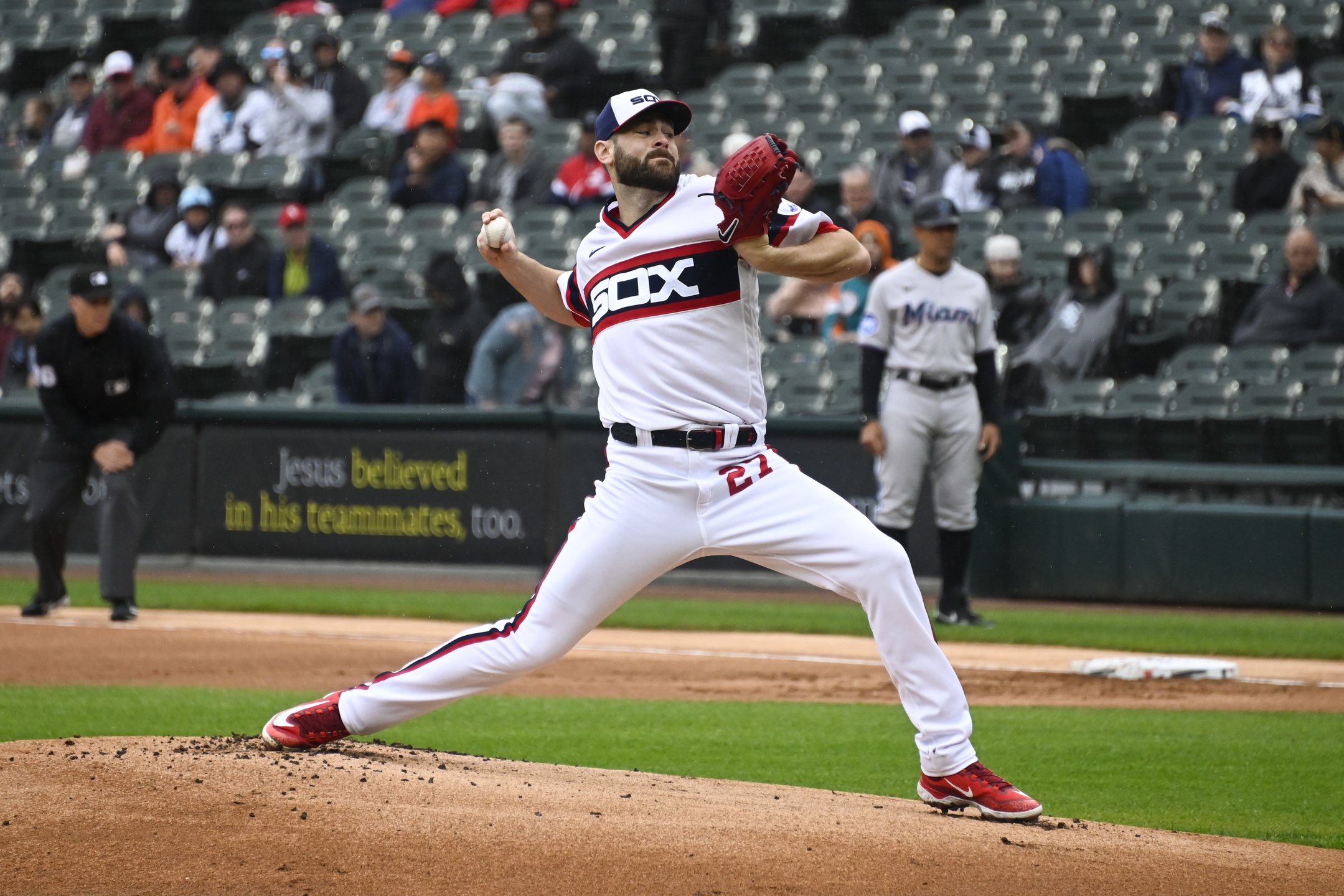 White Sox let another one slip away to Miami