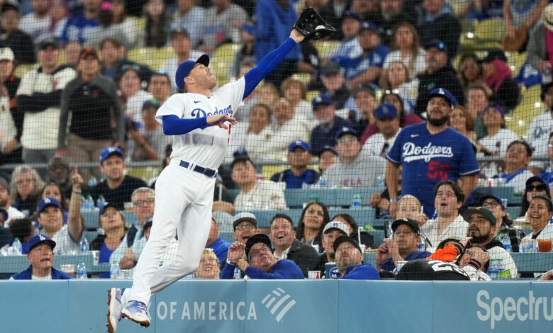 Los Angeles Dodgers on X: Come to Dodger Stadium on 4/16 and get