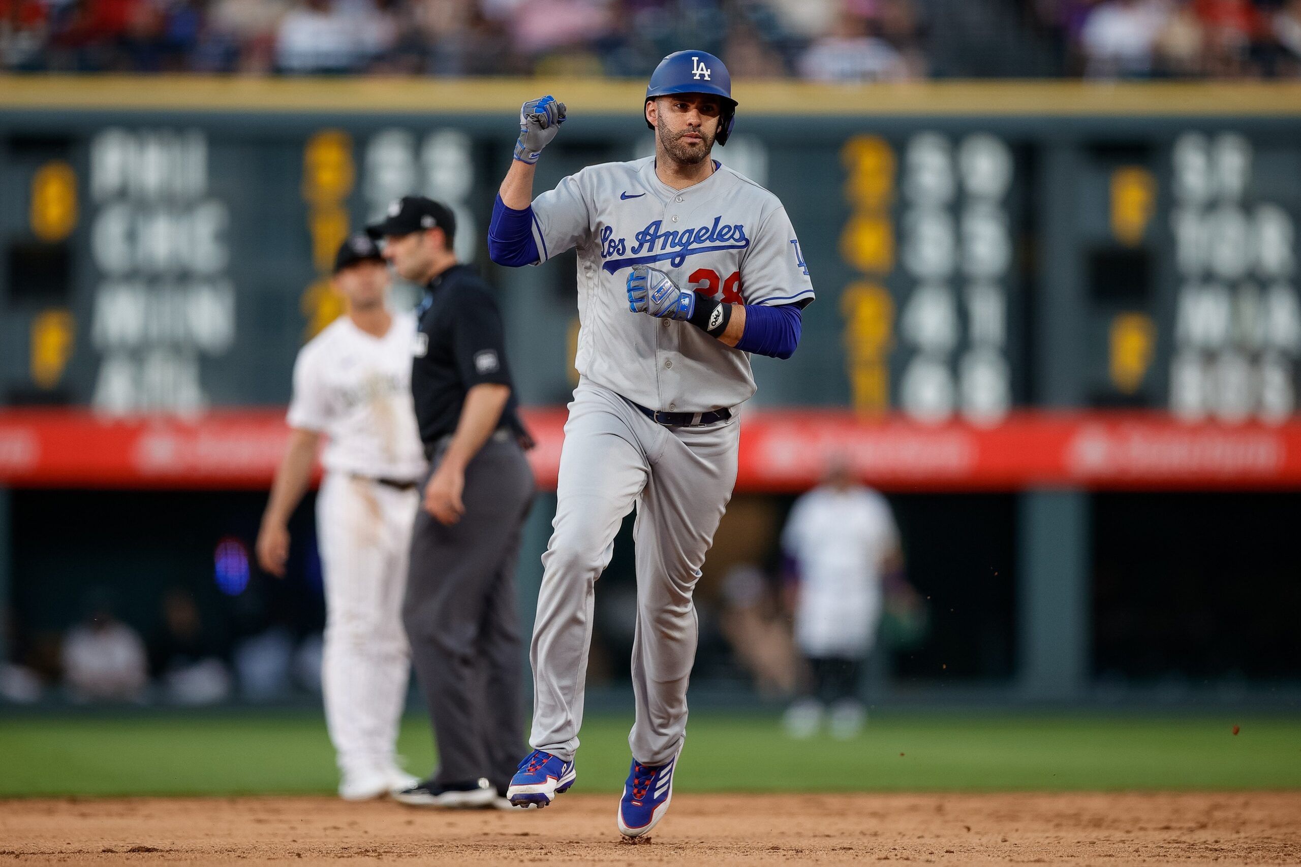 Sources: Dodgers add J.D. Martinez, bolstering lineup and
