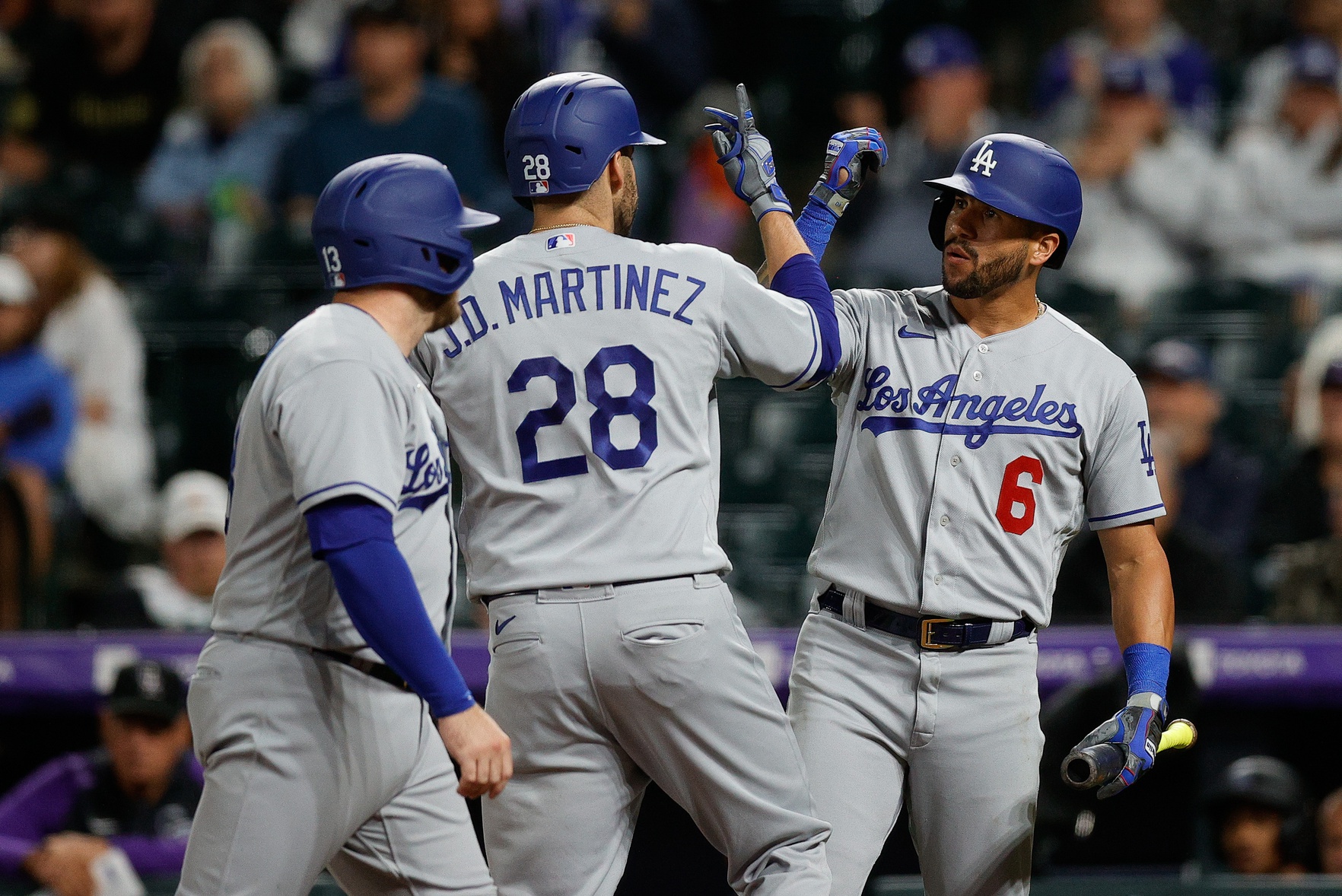 Dodgers' seven-run inning powers blowout of Rockies