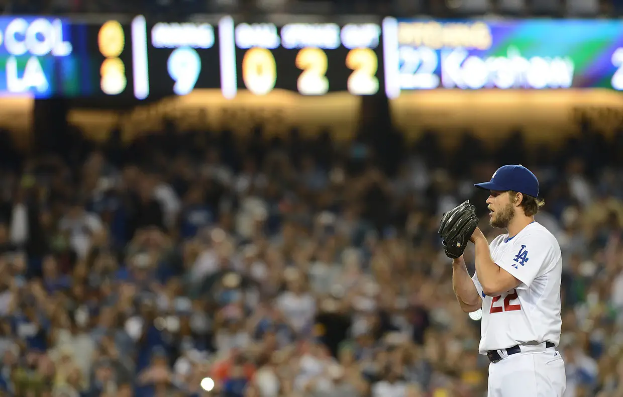 Clayton Kershaw 🐐 😭 Heartwarming Moment with Fan, Grandpa's Bucket List  🥺 #shorts #Dodgers 